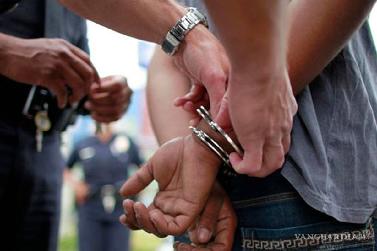 Violó a su hija mientras su esposa estaba en el hospital por COVID-19