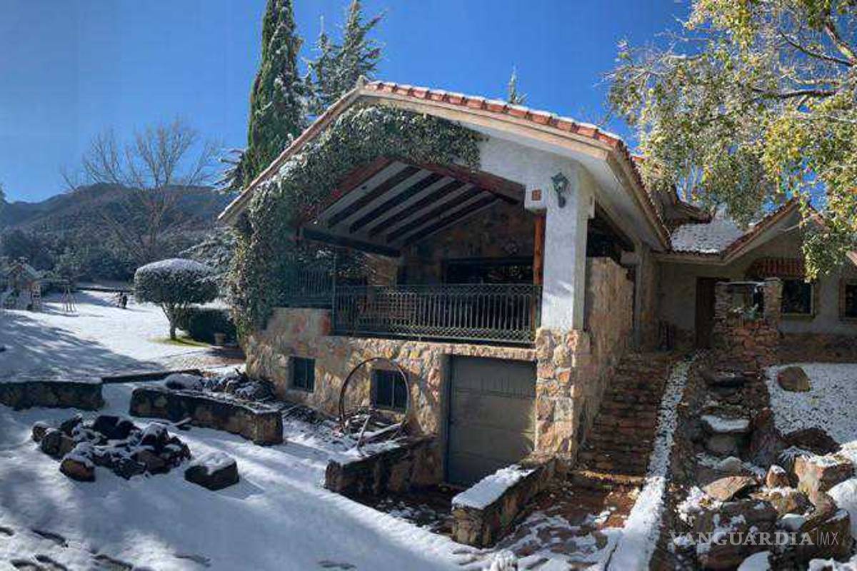 $!Arteaga se pinta de blanco en el último día del año