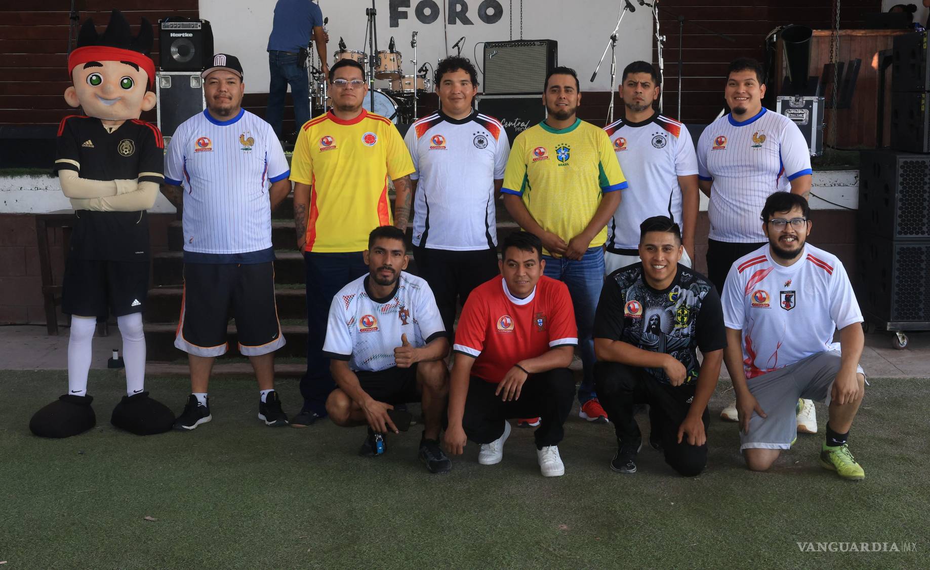 $!La comunidad Tupy se reunió para celebrar el arranque del torneo.
