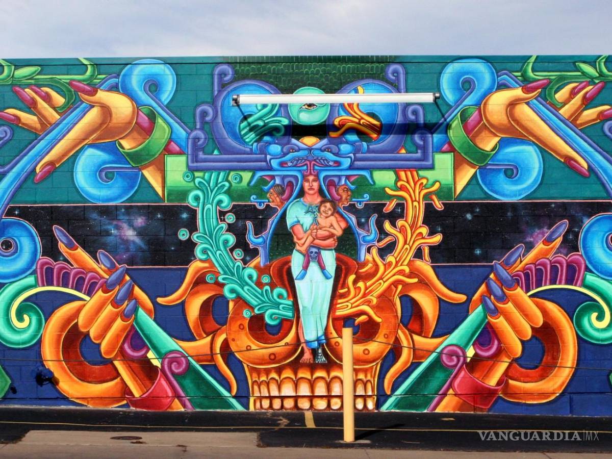 $!El mural Huitzilopochtli pintado en el 2008 por David Ocelotl García en la pared de un edificio en Denver, Colorado.