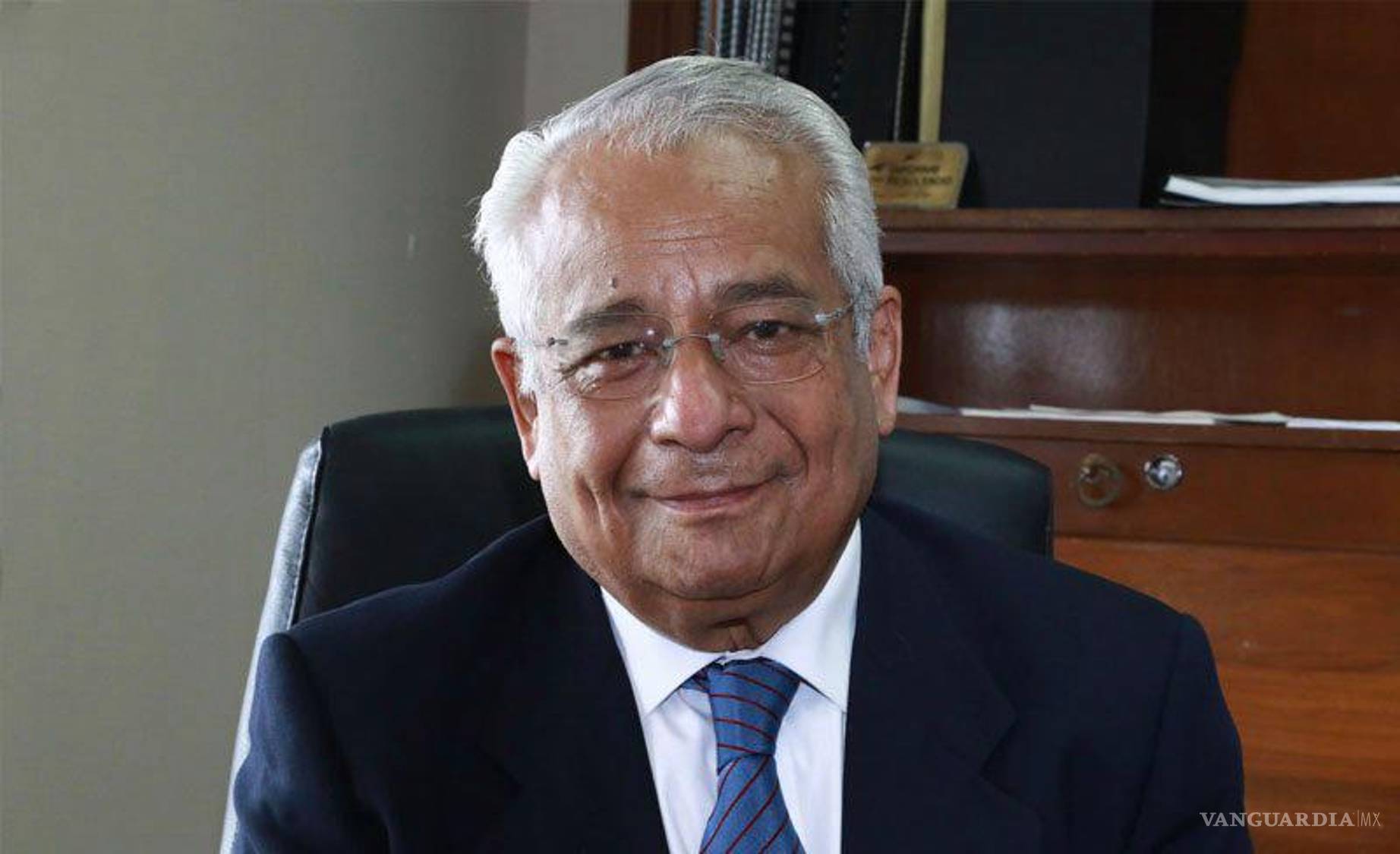 $!El autor busca que más gente se interese en leer ‘Don Quijote de la Mancha’.