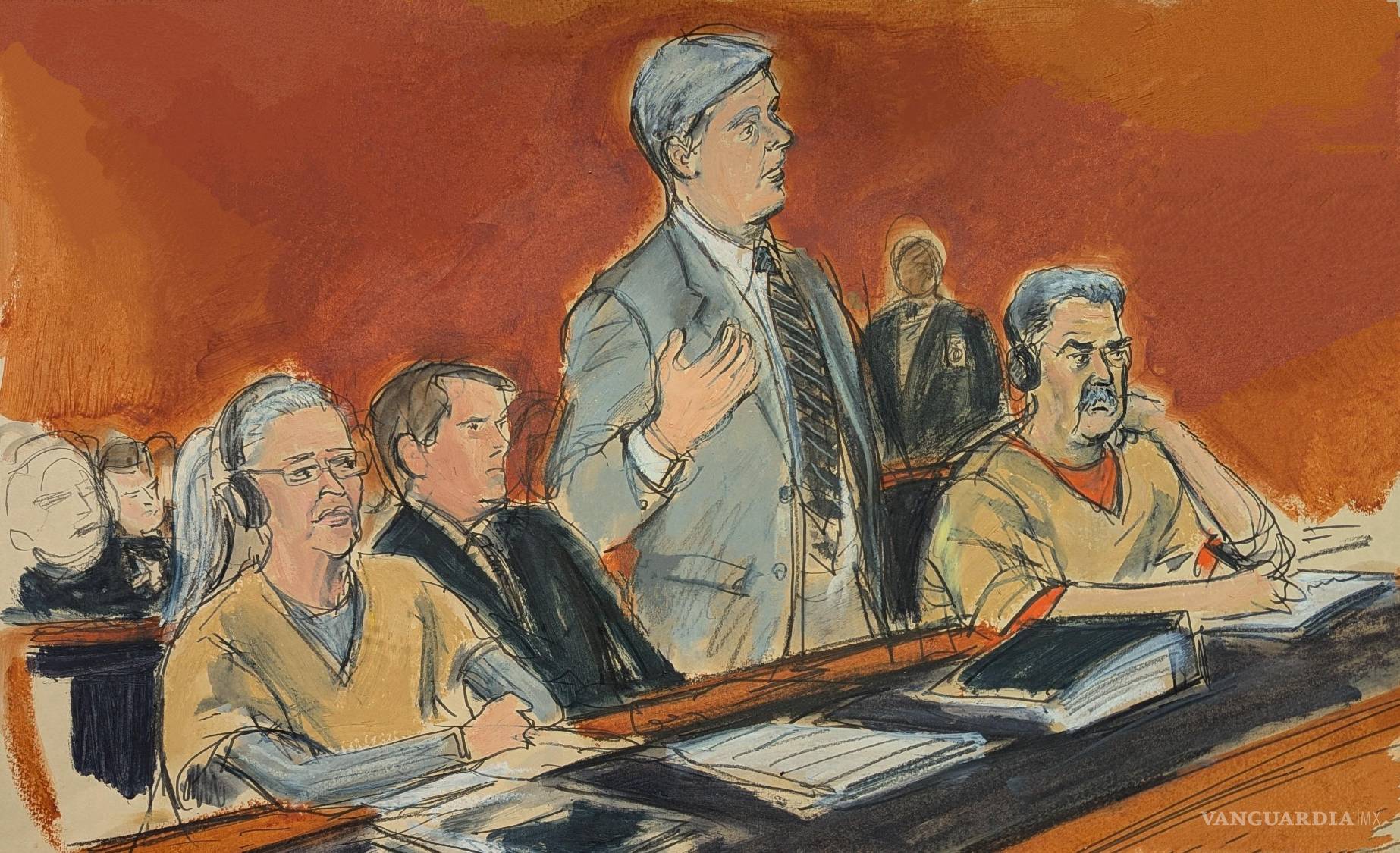 $!El expresidente venezolano Nicolás Maduro, escucha mientras su abogado defensor, Barry Pollack (c) dirige al juez Alvin Hellerstien en el tribunal federal.