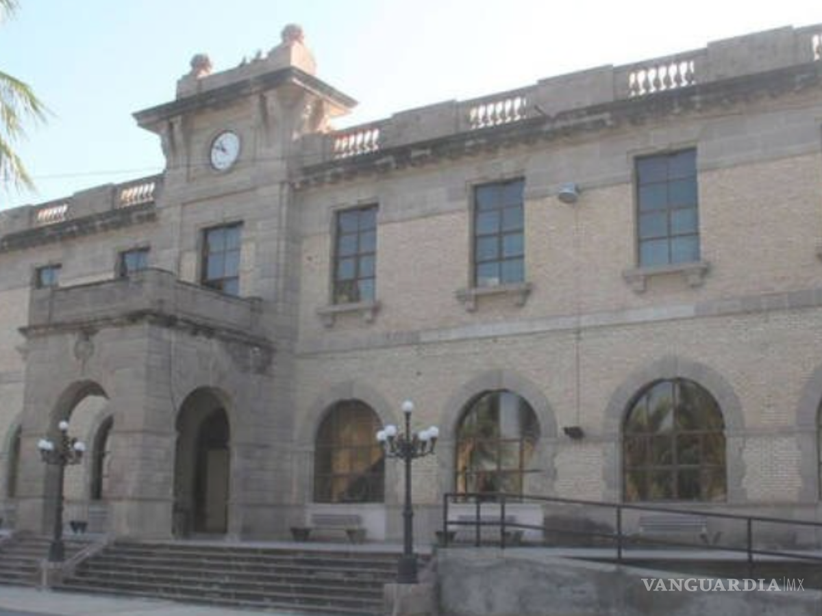 $!El AMS se ubica en la calle Leona Vicario, en un edificio que se construyó para ser estación de ferrocarril.