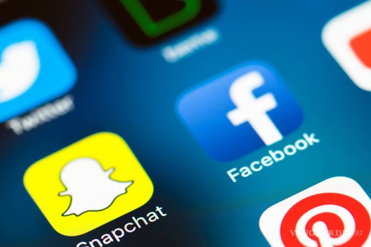 Las redes sociales obligan a los jóvenes a ser perfectos: Esto solo los quiebra