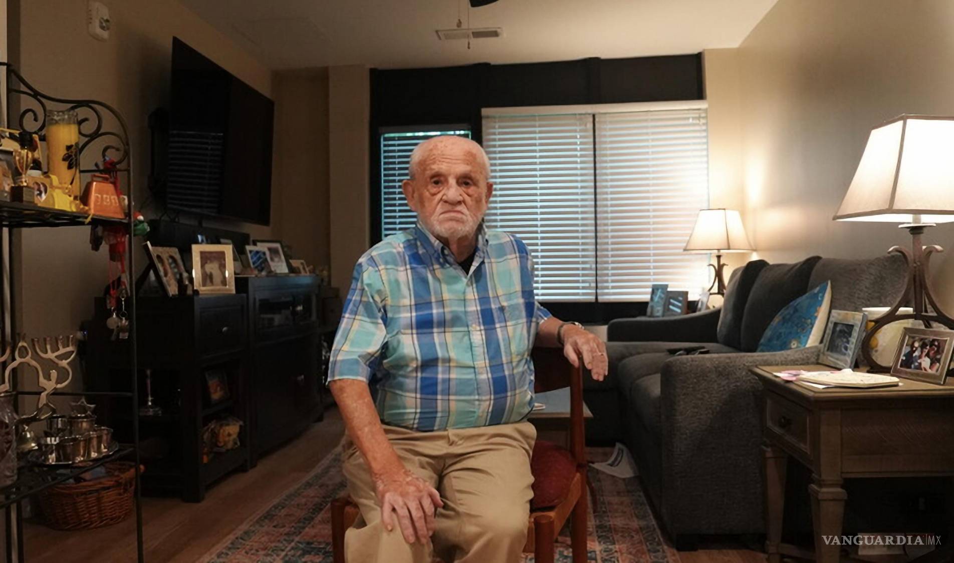$!Imagen tomada de un video de Hershel Greenblat quien nació durante la Segunda Guerra Mundial, en 1941, dentro de una cueva en Ucrania mientras su familia judía se escondía de los nazis.