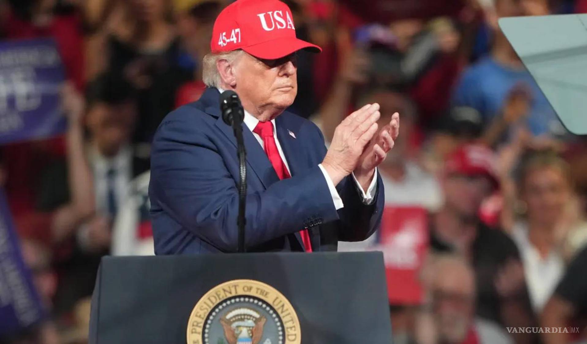 $!El presidente Trump calificó el acuerdo propuesto como un “acto hostil”.