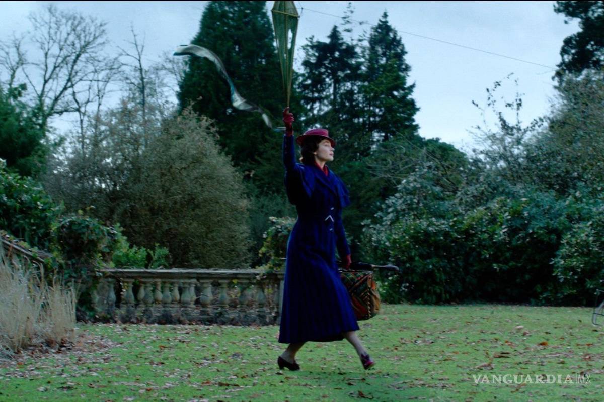 Según Emily Blunt, &quot;Todo el mundo quiere que Mary Poppins llegue a salvarlo”