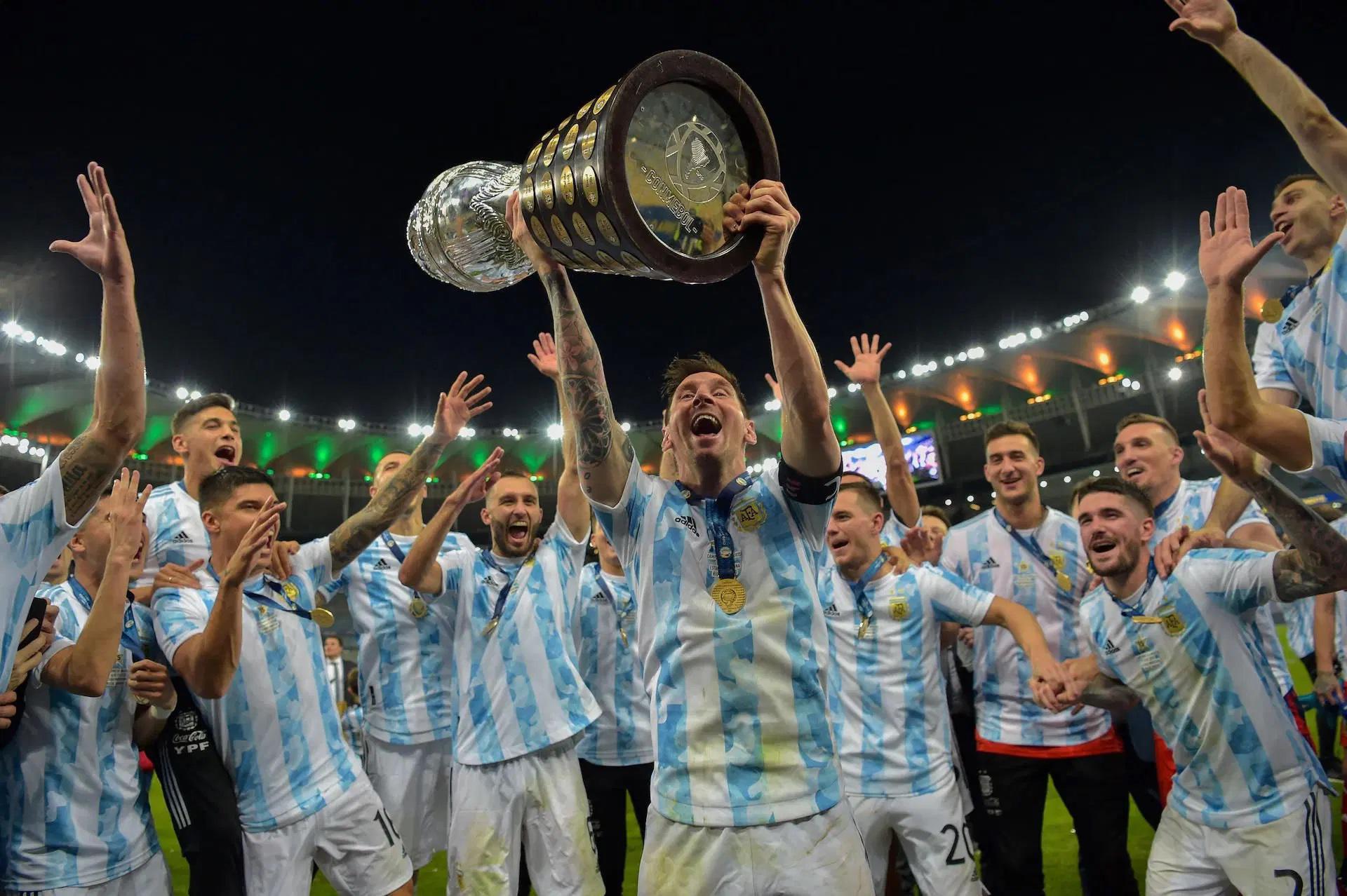 $!Argentina levantó el título del 2021 en Brasil y de ahí, se consagró campeón del Mundo en 2022.