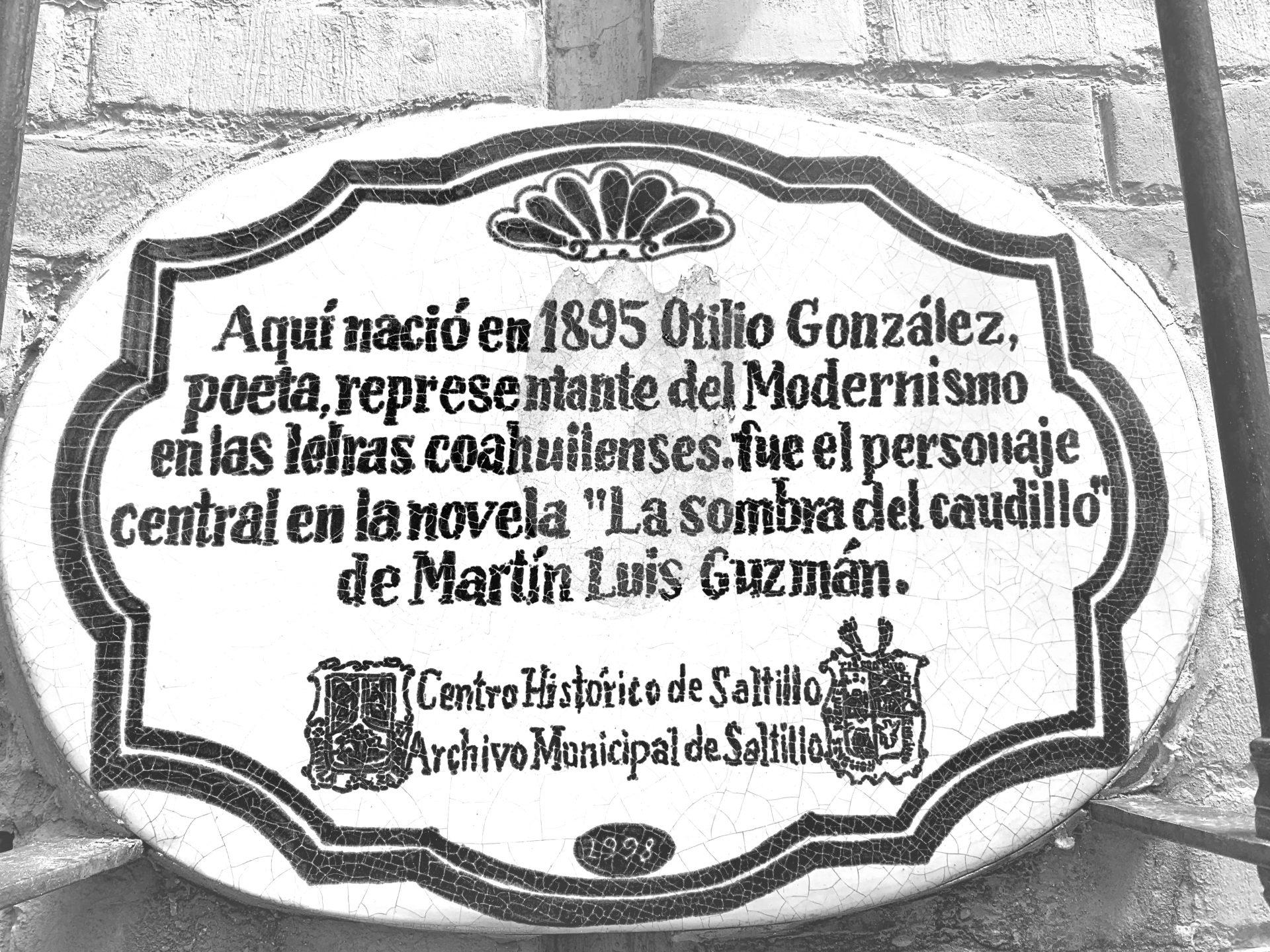 $!La placa colocada a instancias del Archivo Municipal, con la fecha discrepante.