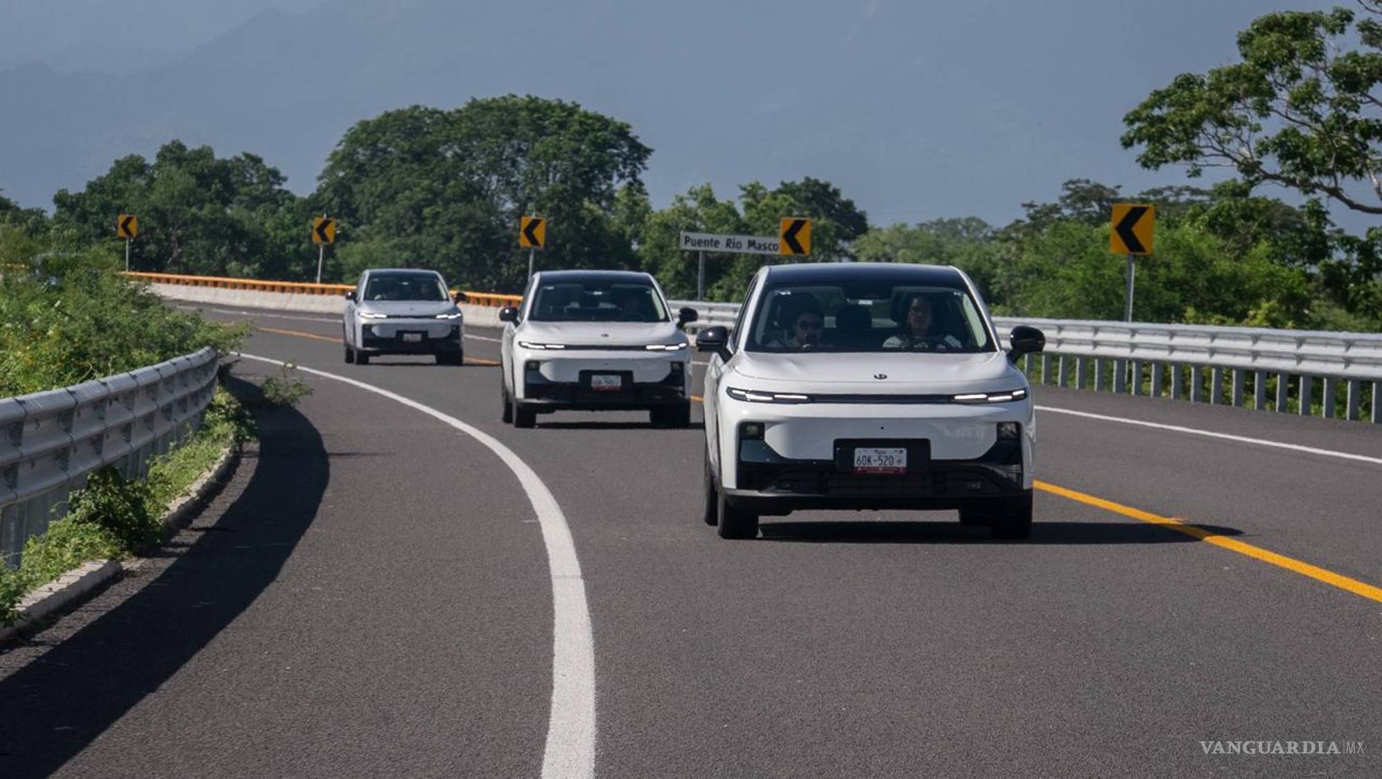 $!La batería LFP de 18.8 kWh ofrece hasta 98 kilómetros de recorrido eléctrico, de acuerdo con la información técnica del lanzamiento.