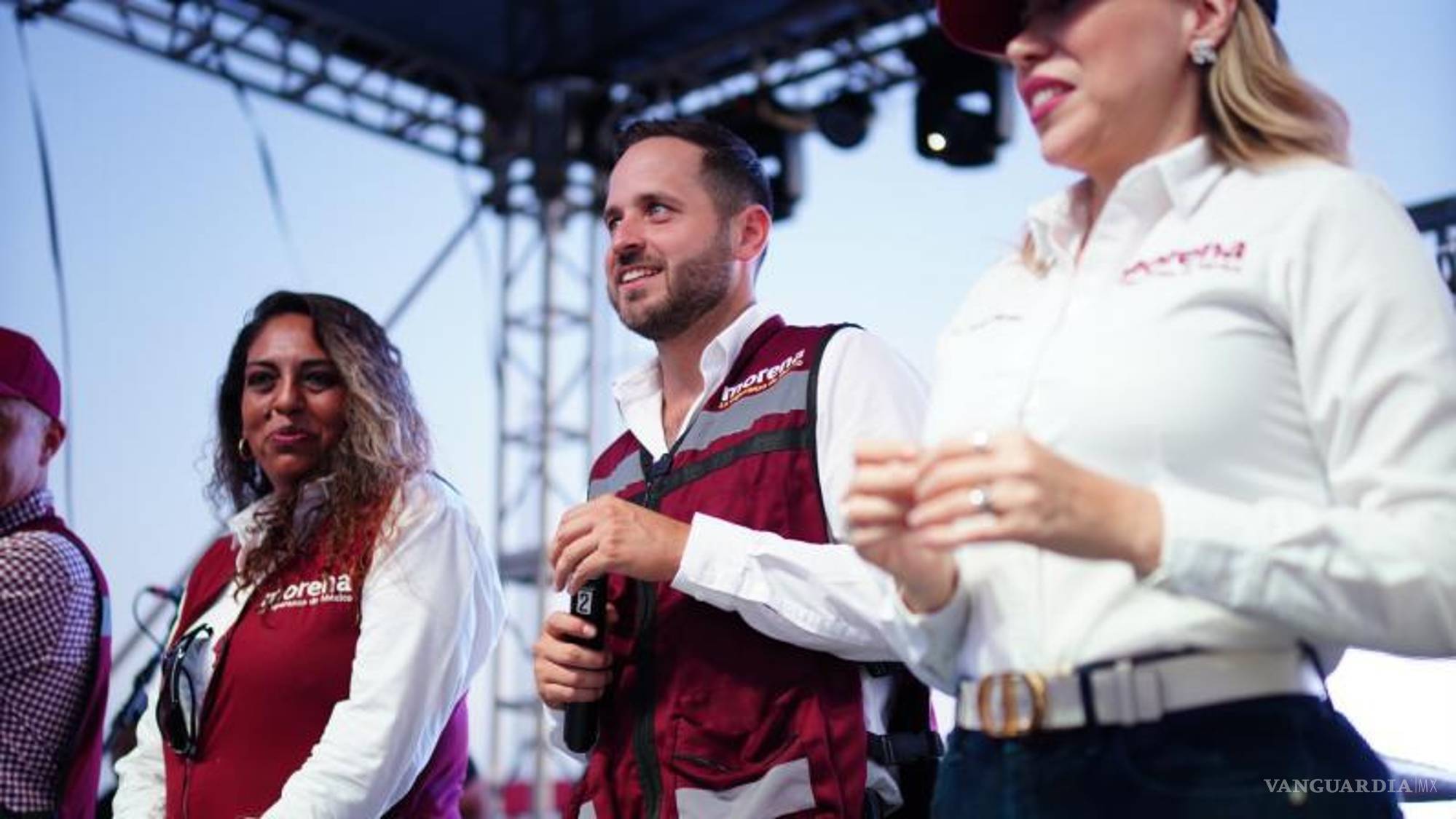 $!A Jacobo se le vio apareciendo en podcasts y explicando temas de relevancia pública en un pizarrón, al estilo de Samuel García.