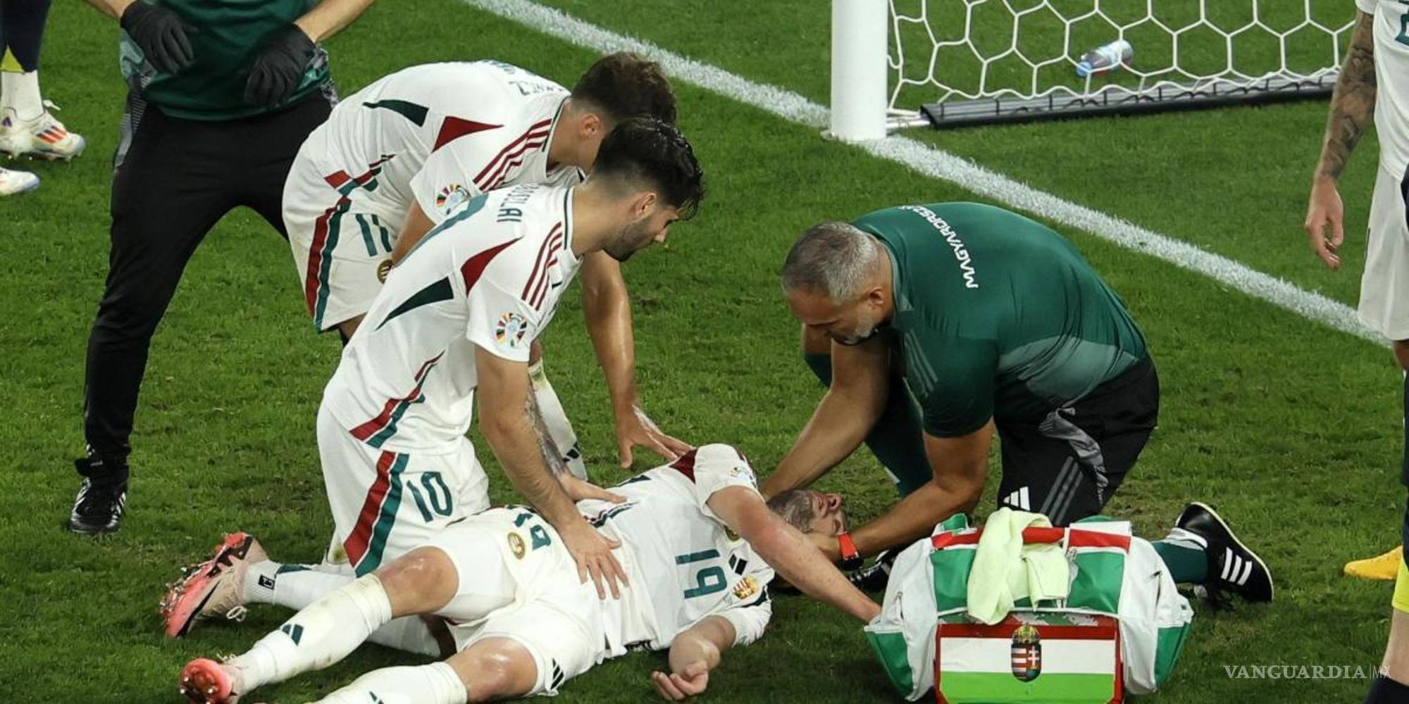 $!El delantero fue estabilizado más tarde en el hospital y no pasó a mayores.