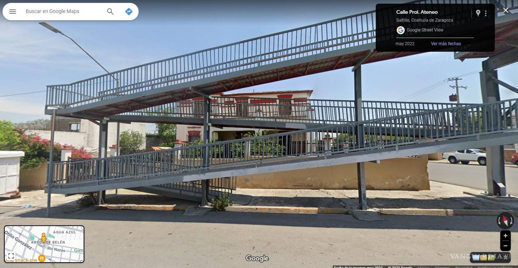 $!Ahora un puente peatonal obstaculiza la vista tan agradable que daba.