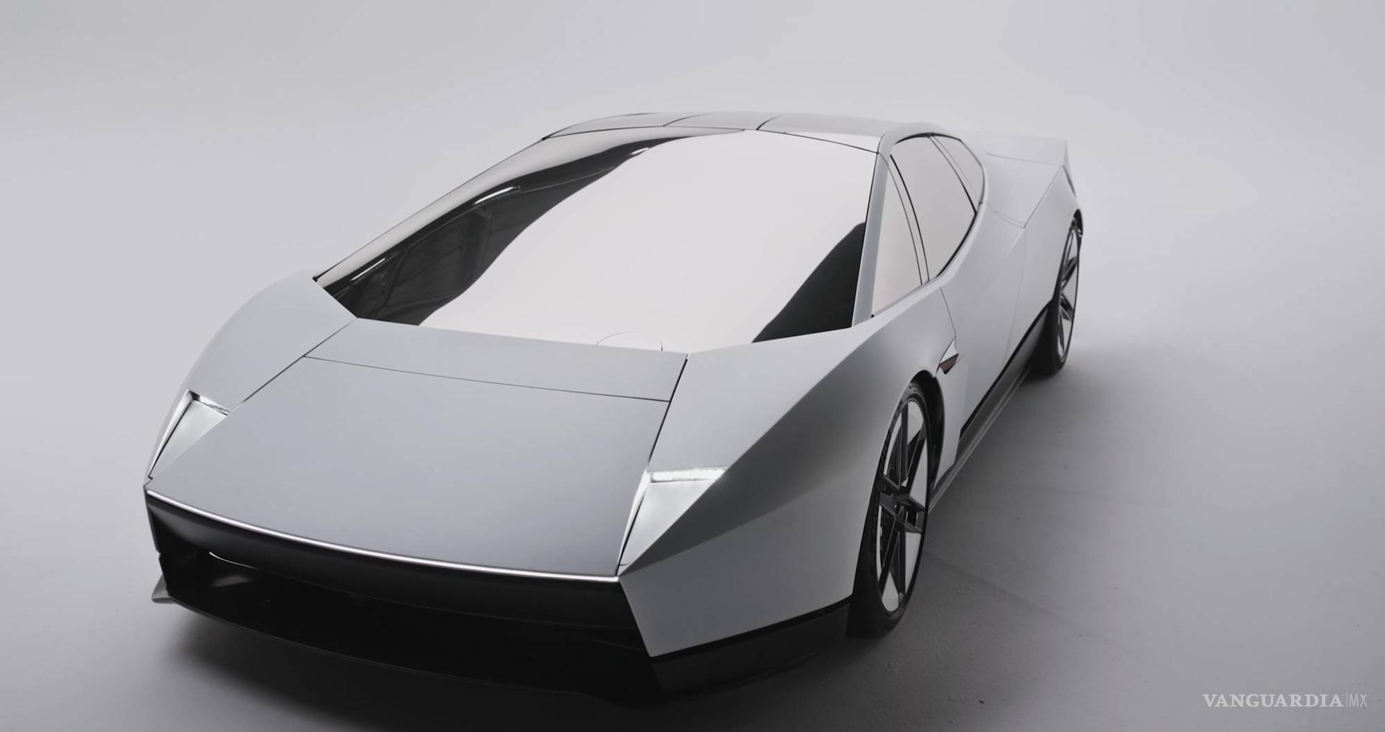 $!El nuevo Roadster, equipado con propulsores que le permiten elevarse del suelo. Acelera de 0 a cerca de 100 kilómetros por hora en menos de un segundo.