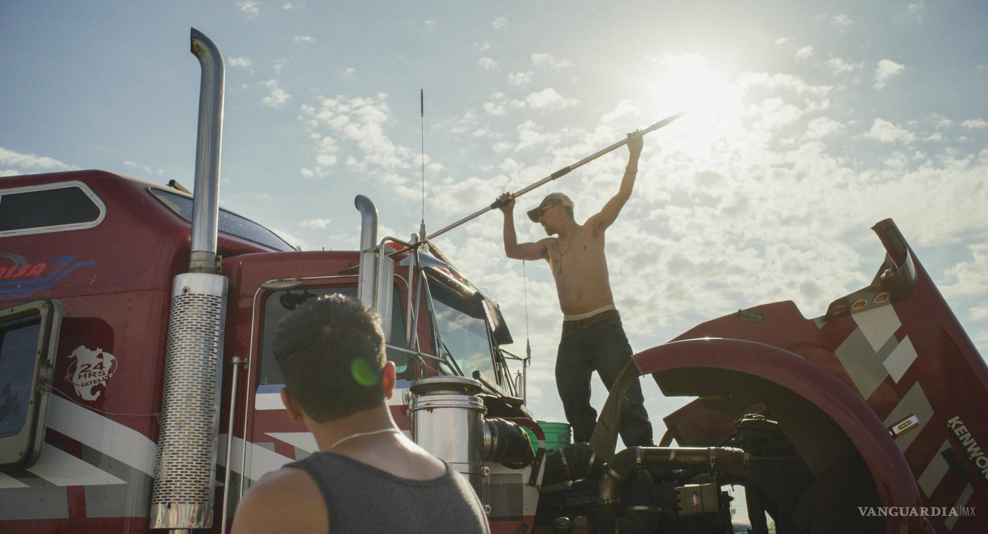 $!‘En el camino’ de David Pablos busca la belleza de las relaciones entre hombres en el norte de México