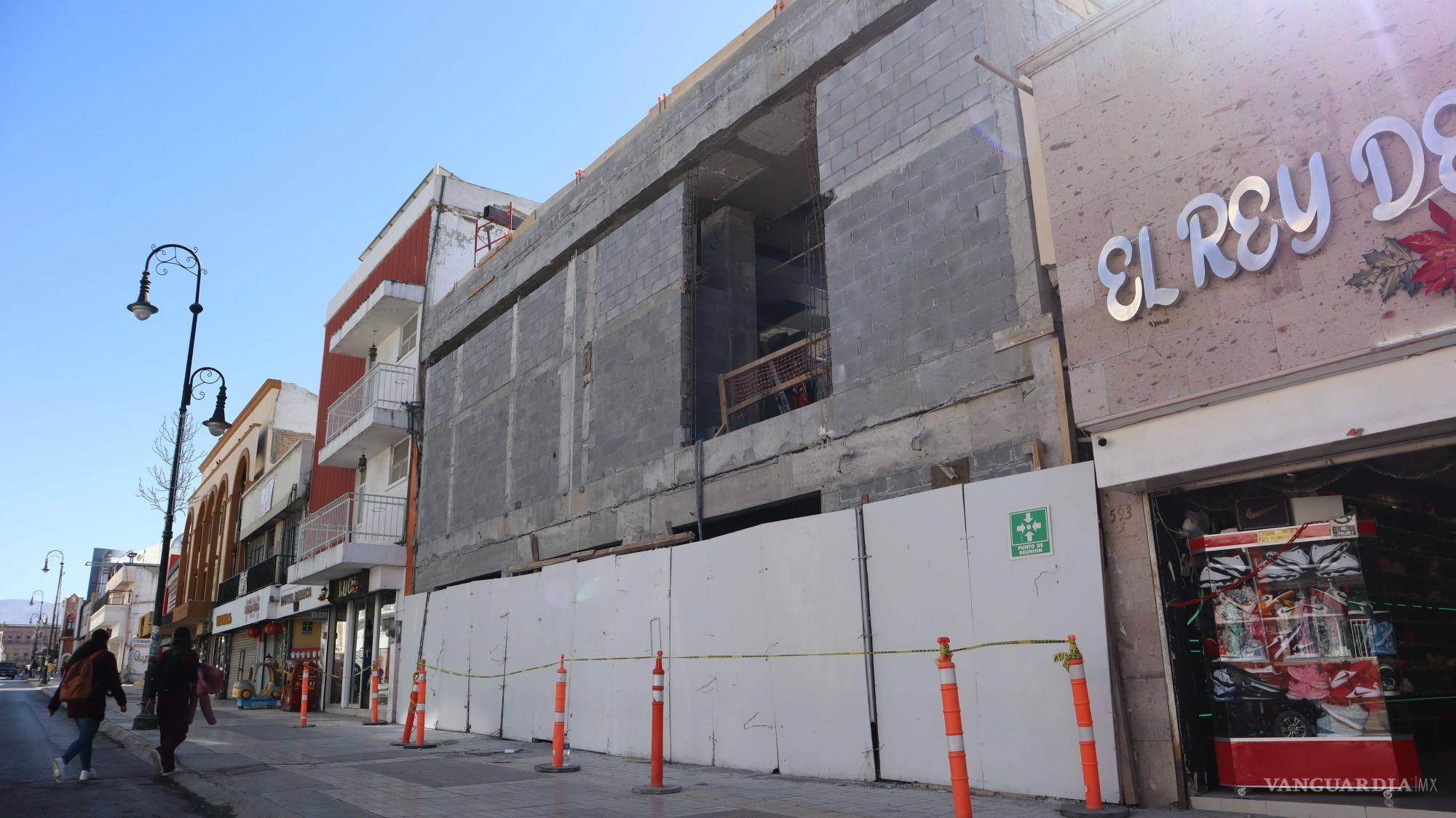 $!Personal que labora en el sitio indicó a VANGUARDIA que será un edificio con sótano, una planta baja y una alta de la cadena sinaloense.