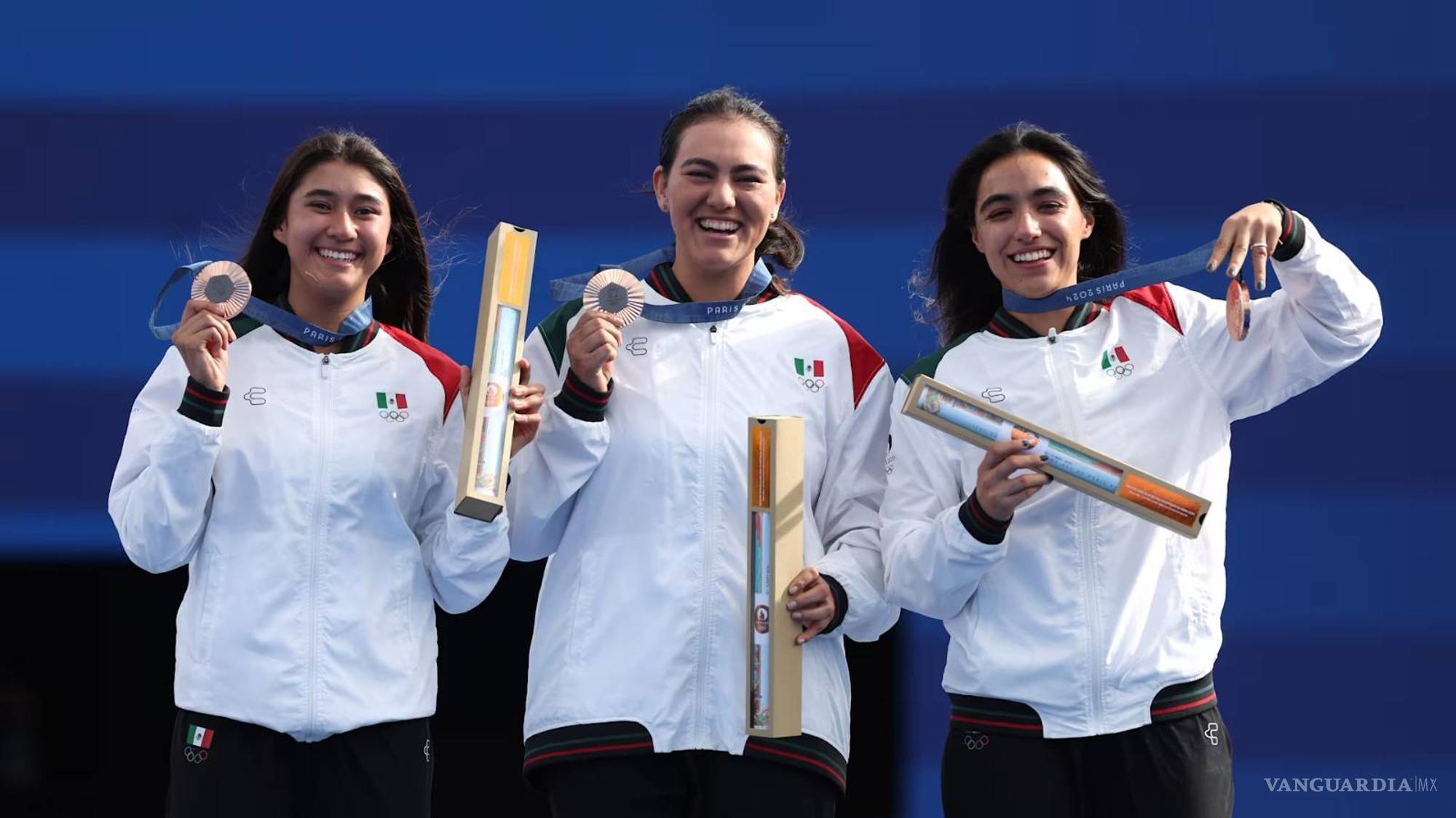 $!La medalla olímpica conquistada por Ángela Ruiz en París 2024 hizo que Saltillo celebrara a más de ocho mil kilómetros de distancia, unida por el orgullo de ver a una de las suyas en el podio.