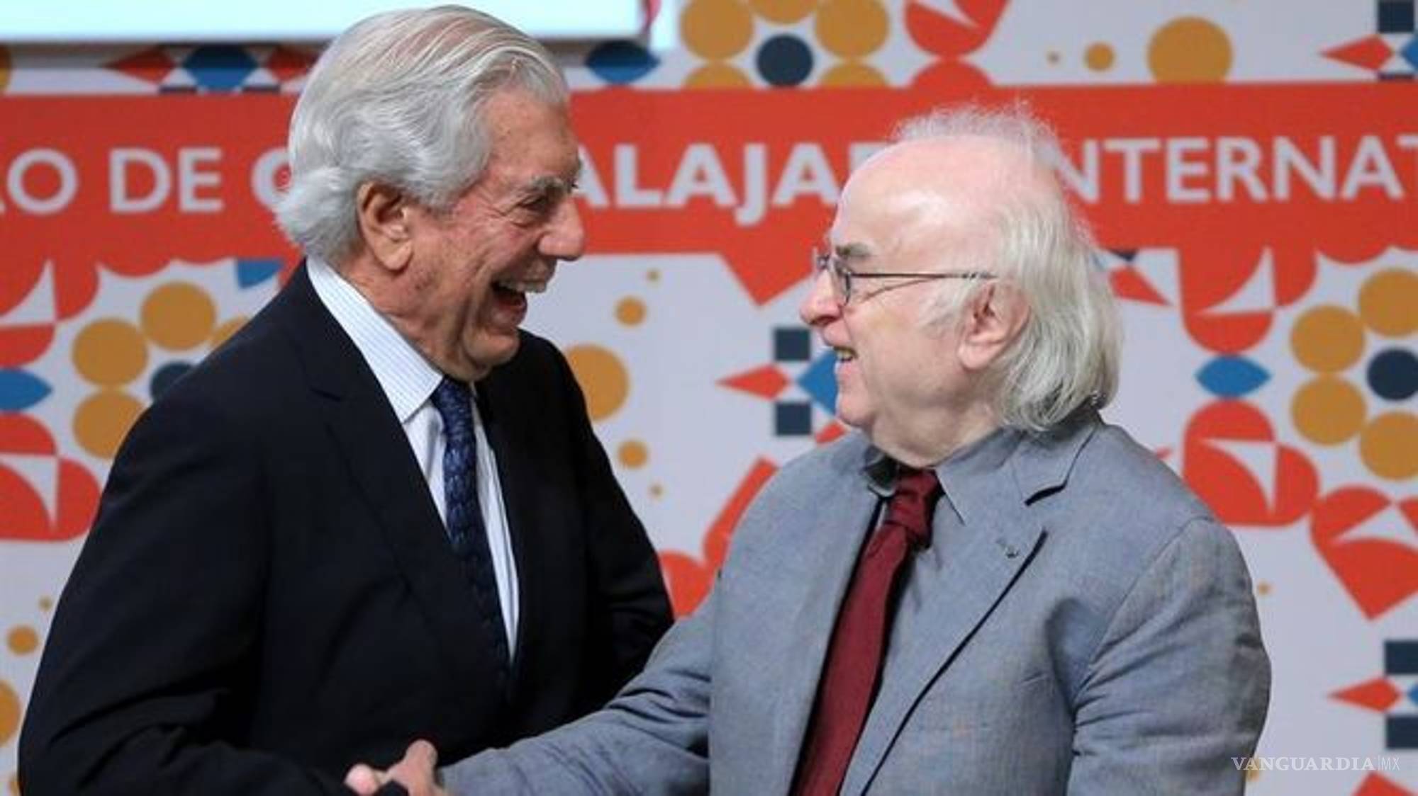 $!La FIL de Guadalajara, celebra a Vargas Llosa