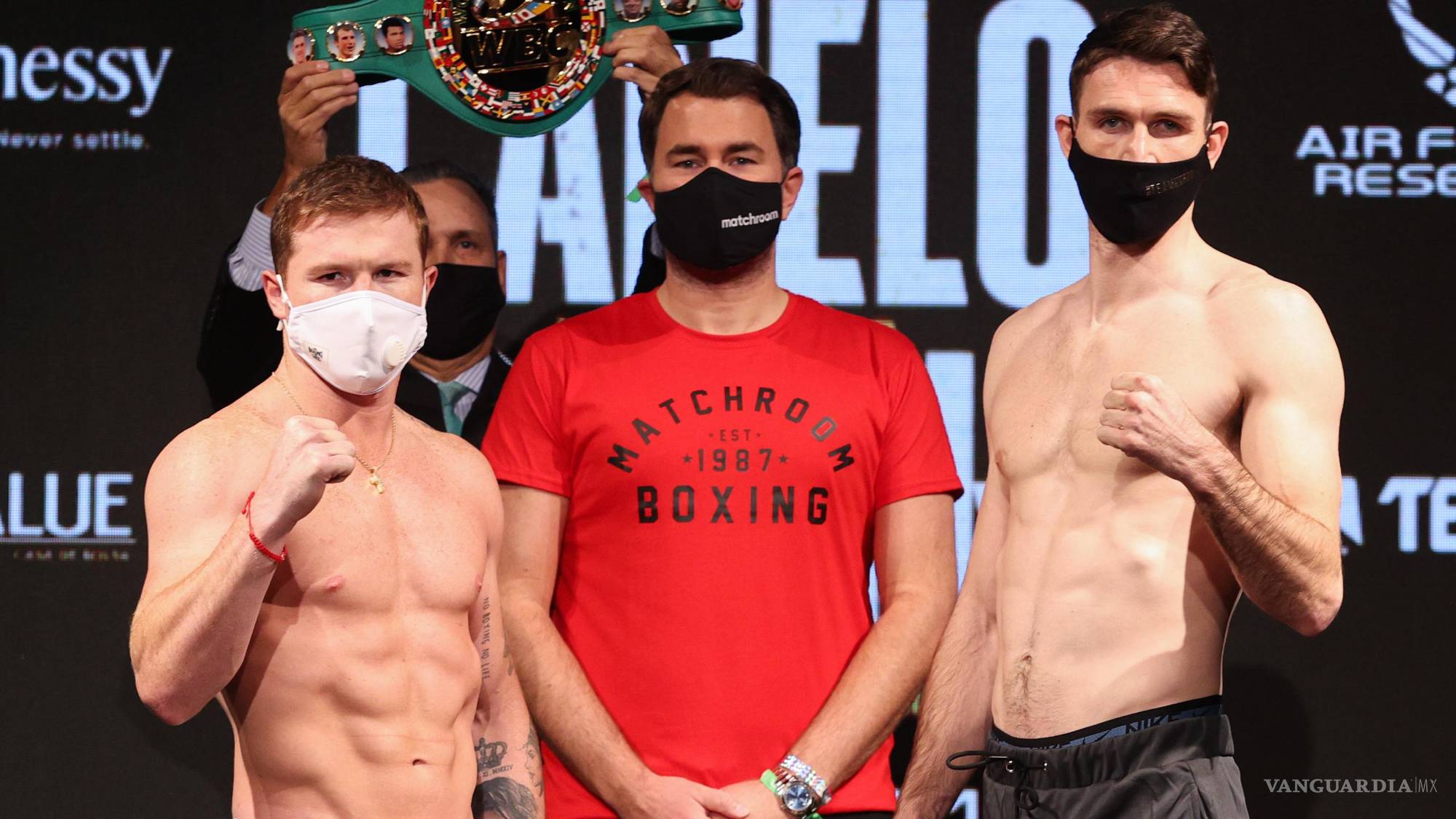 $!En plena pandemia, Canelo dominó a Callum Smith y se convirtió en campeón unificado del peso supermediano.