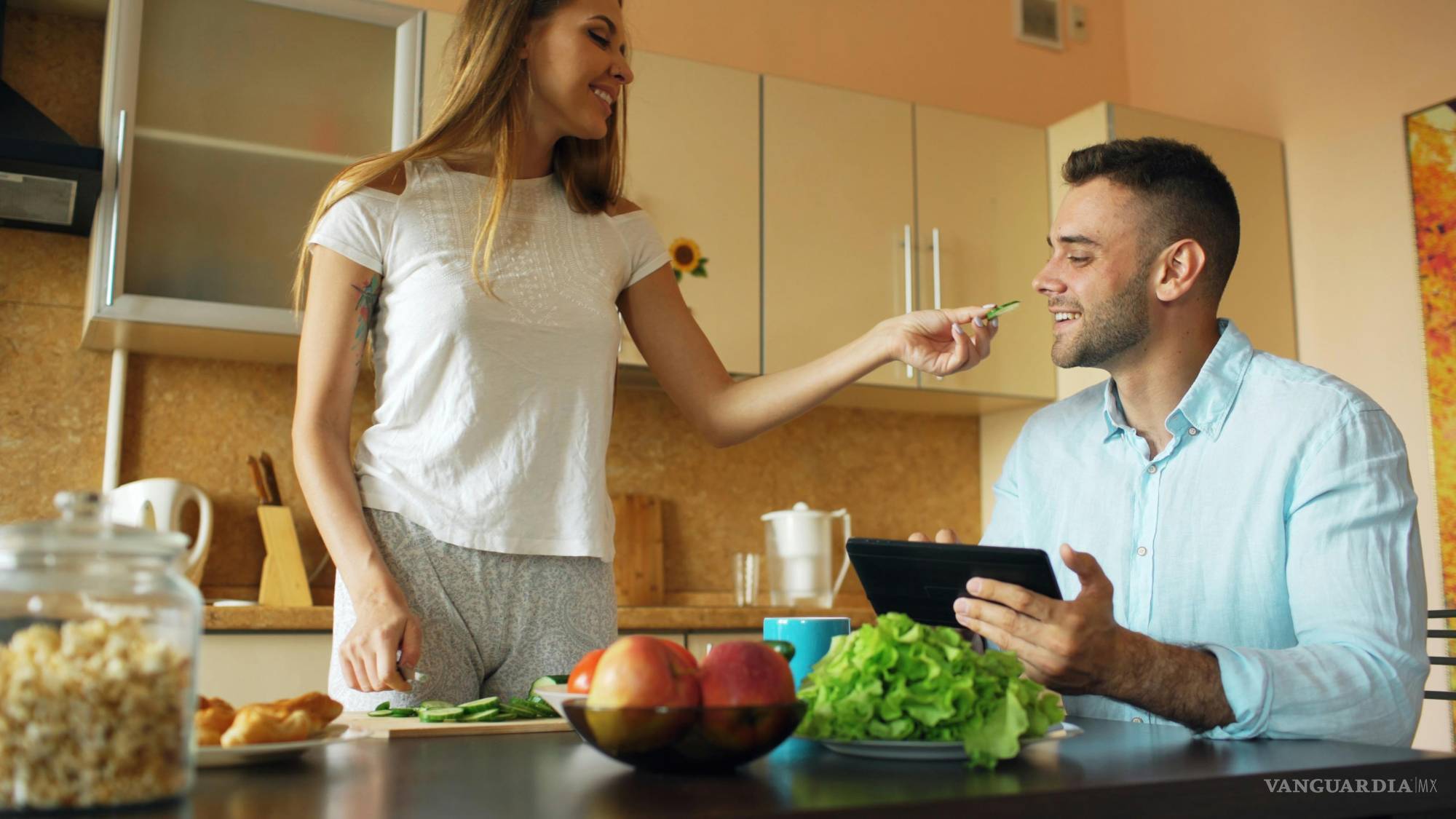 $!La vida en pareja es compatible con la alimentación saludable.