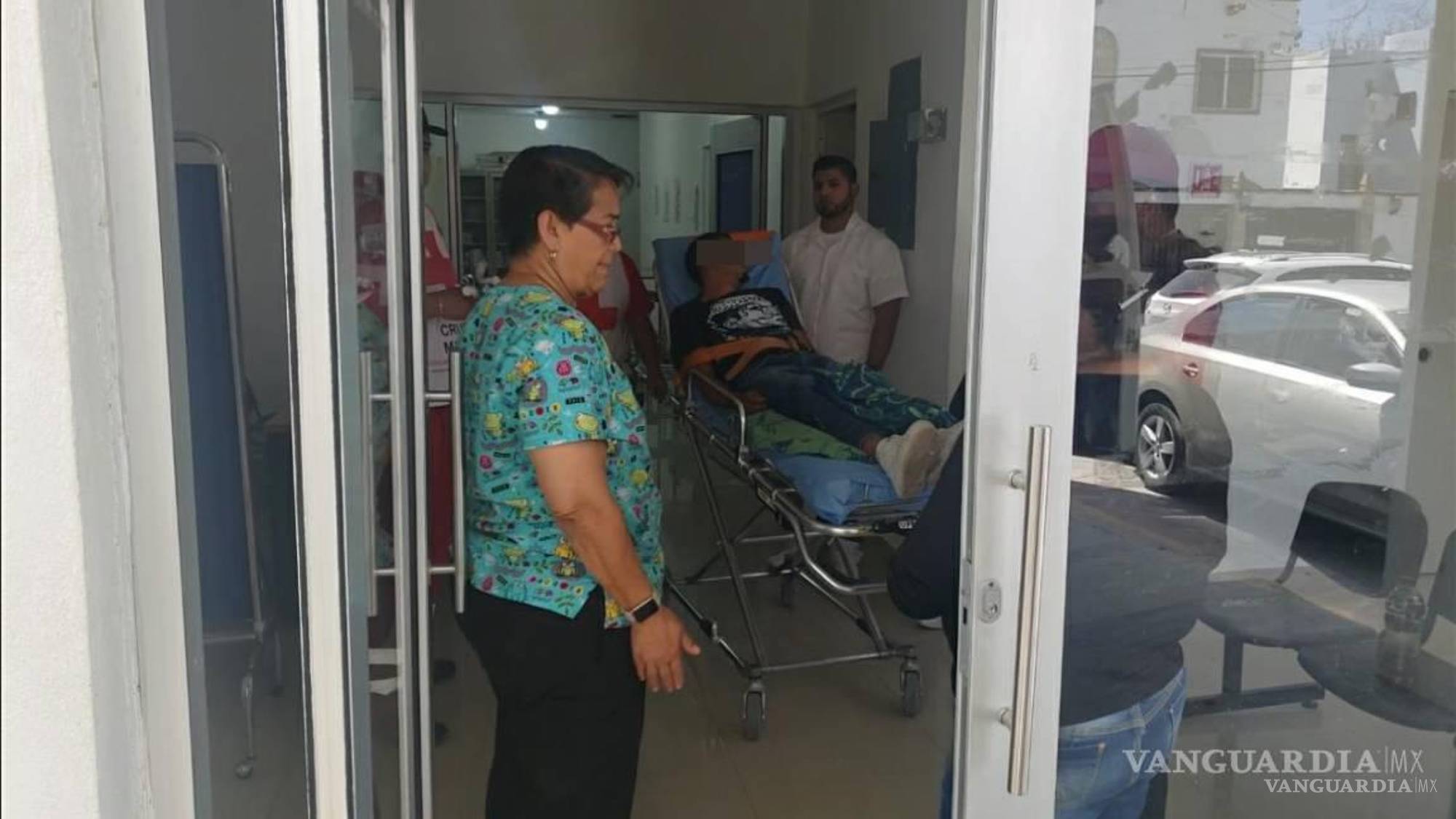 $!El hospital está haciendo todo lo posible por salvar la vida del joven. Actualmente, Víctor Gerardo sigue internado en estado crítico y sin responder al tratamiento.