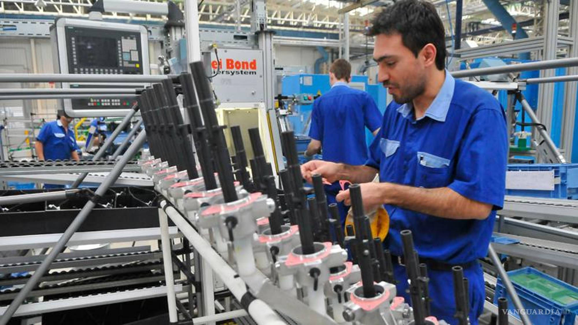 $!Tercer turno: vivir en la maquila nos acaba poco a poco