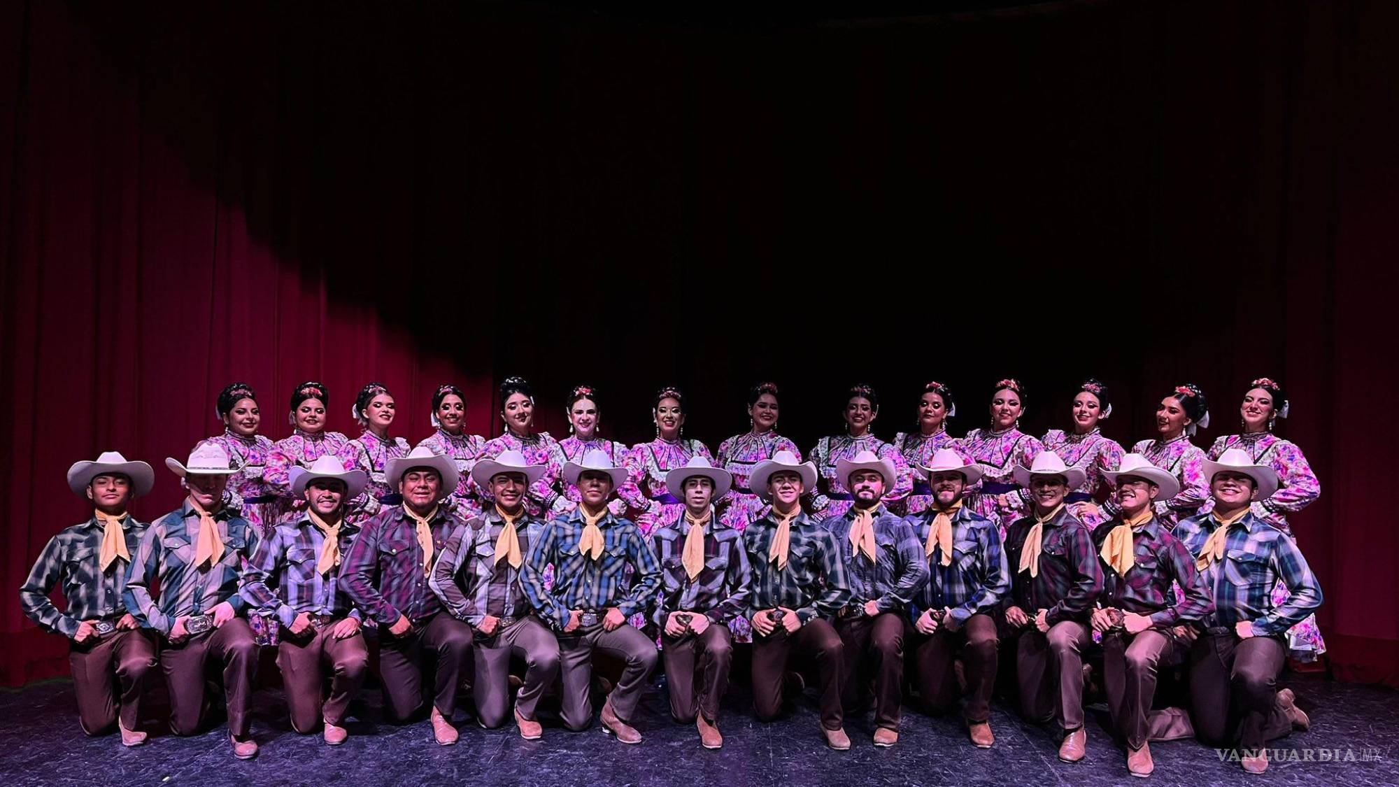 $!La Compañía Folklorica de Saltillo Ixtle Coahuila realizará una polka con más de 400 bailarines al mismo tiempo