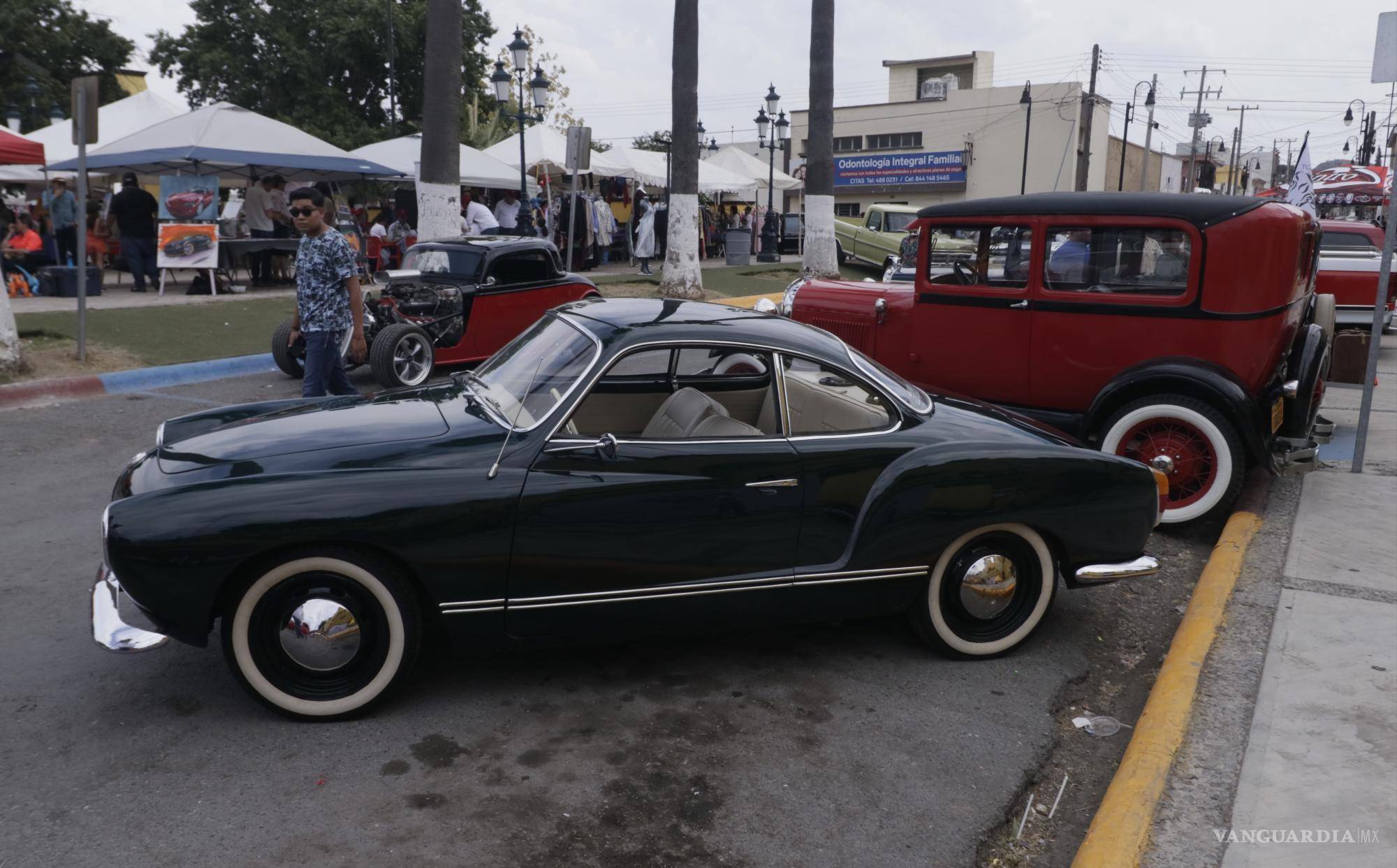 $!La dedicación y el compromiso de Zaky Ibrahim inspiran a una nueva generación de entusiastas de los automóviles en Coahuila y más allá.