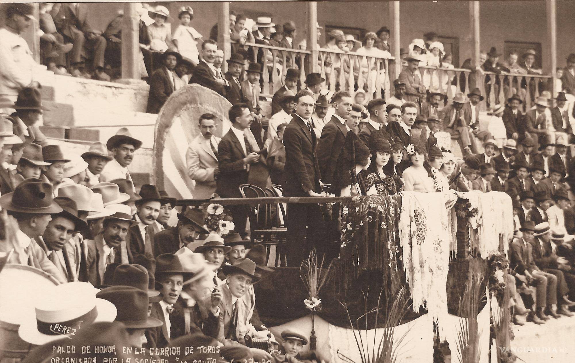 $!Acudir a una corrida de toros era toda una experiencia.