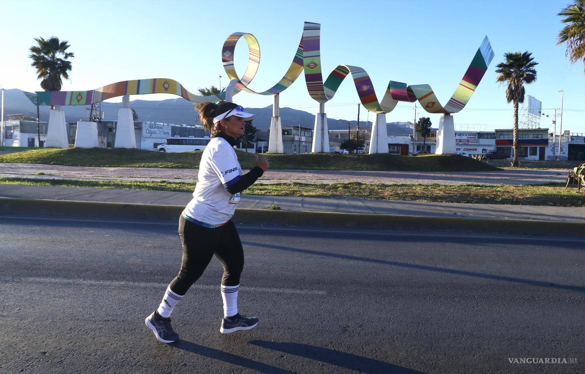 $!En total hubo 167 mujeres que participaron en el debut del Medio Maratón del Sarape.