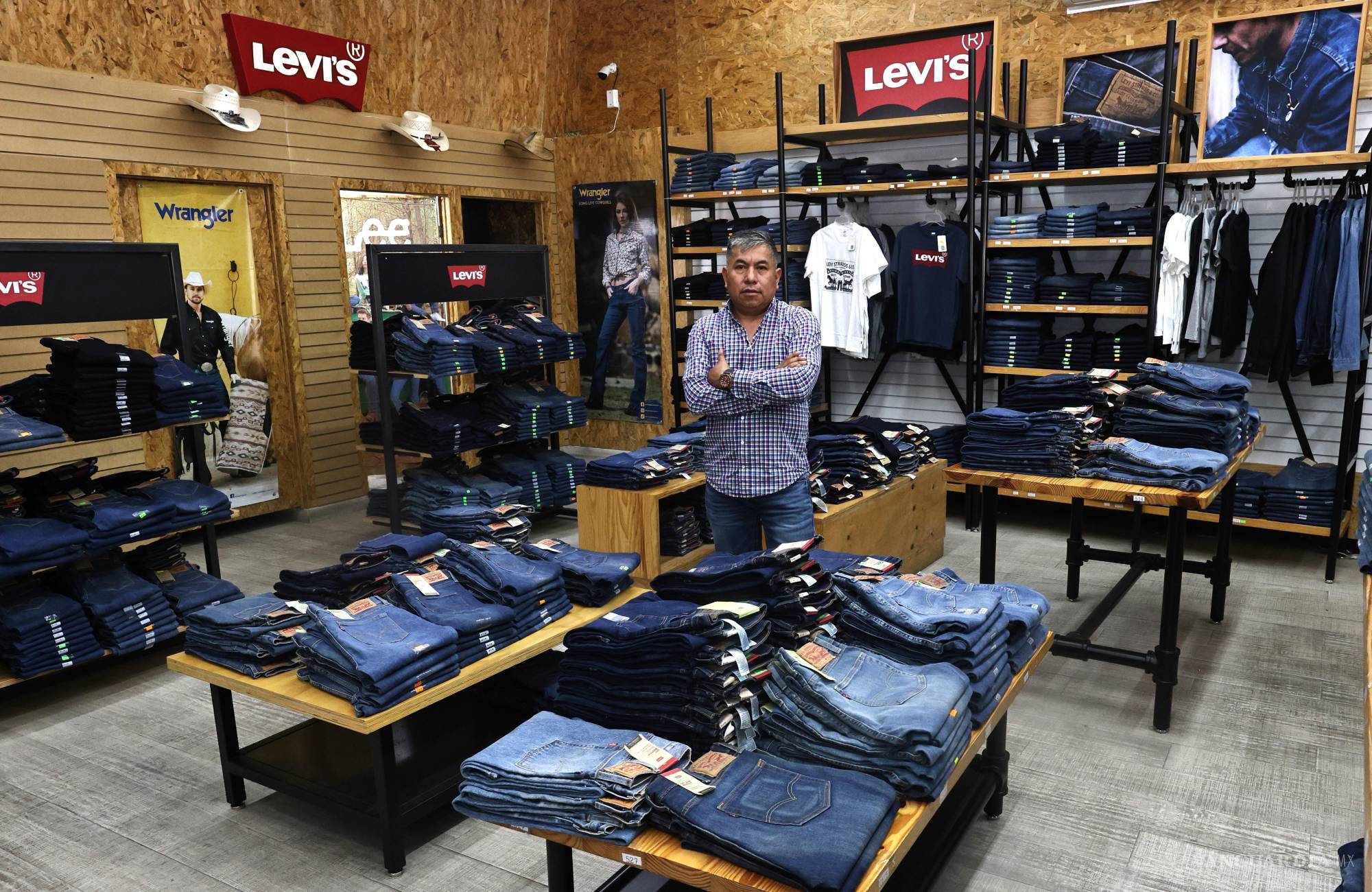 $!El legado de Víctor Pérez no se limita a los negocios: también impulsa a jóvenes y emprendedores a diseñar sus propios proyectos.