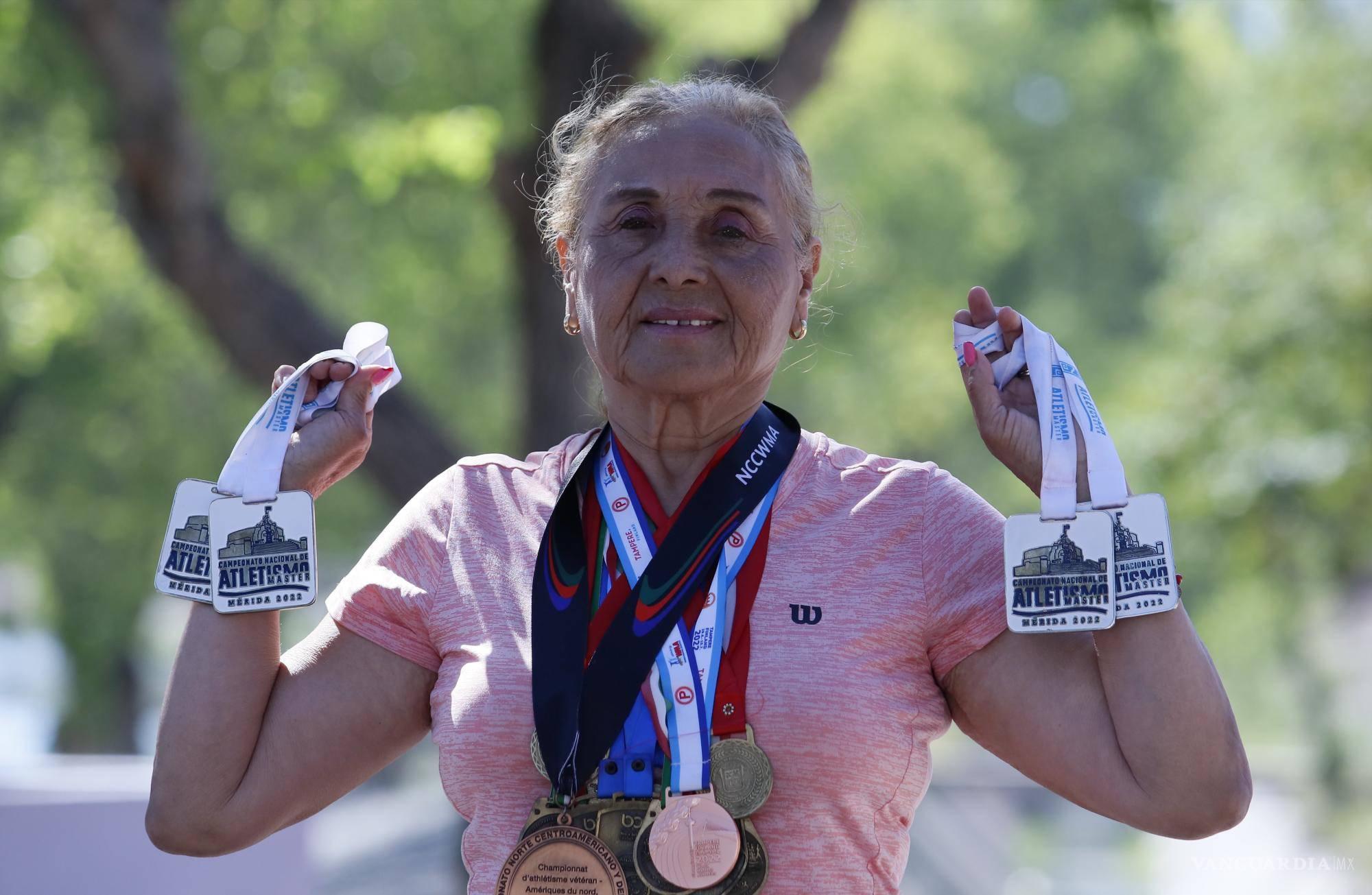 $!A sus 77 años, representará a Coahuila y México en el Campeonato Mundial de Atletismo Máster 2024 en Gotemburgo, Suecia.