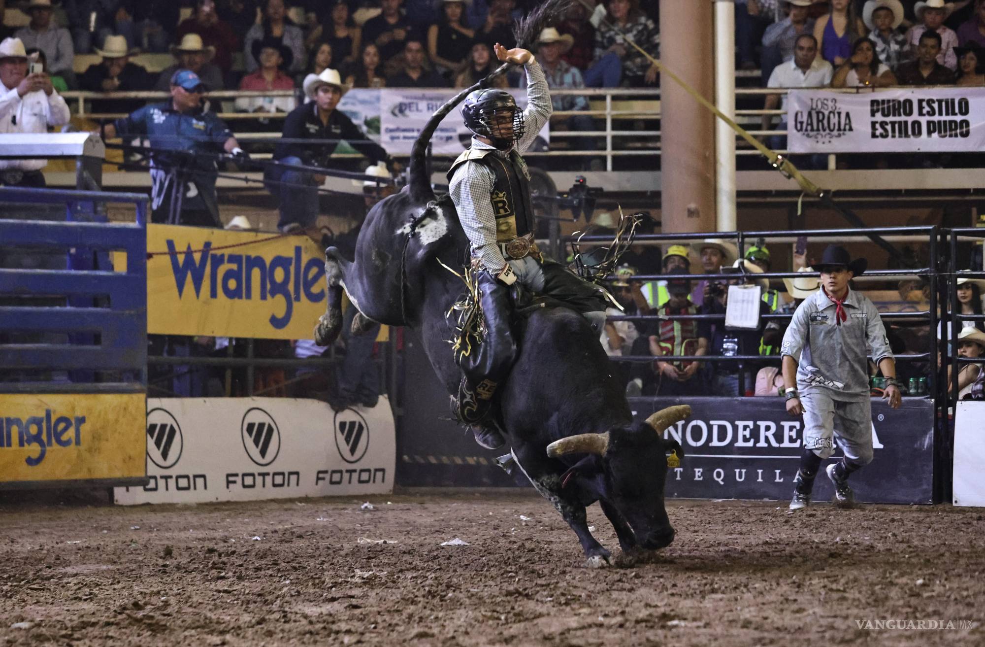 $!Rodeo Cuernos Chuecos, en el lienzo Charro Enrique Gonzalez, el pasado sábado 30.