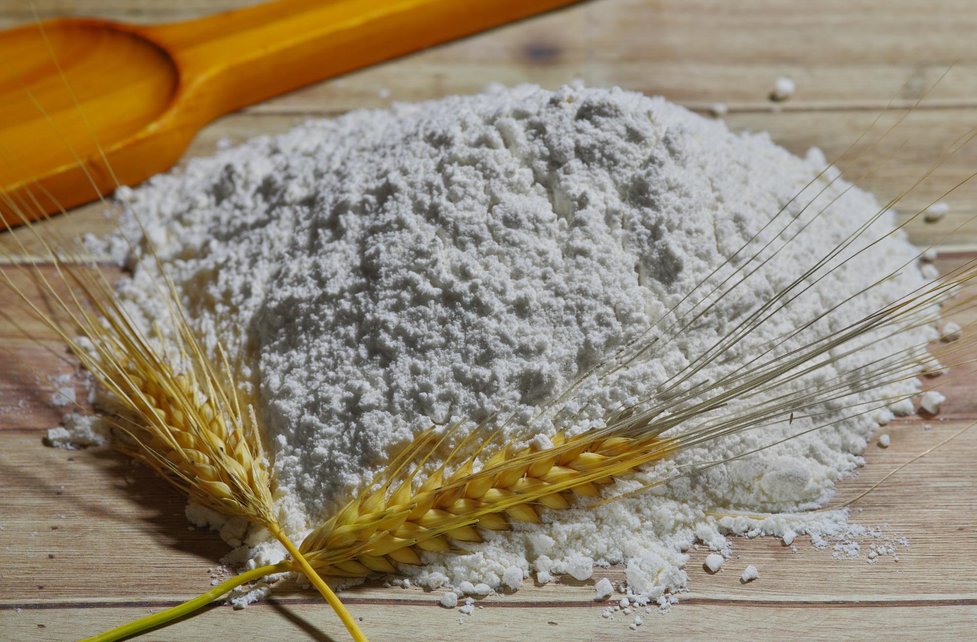 $!Es mejor optar por harinas integrales, que conservan todas las partes del grano.