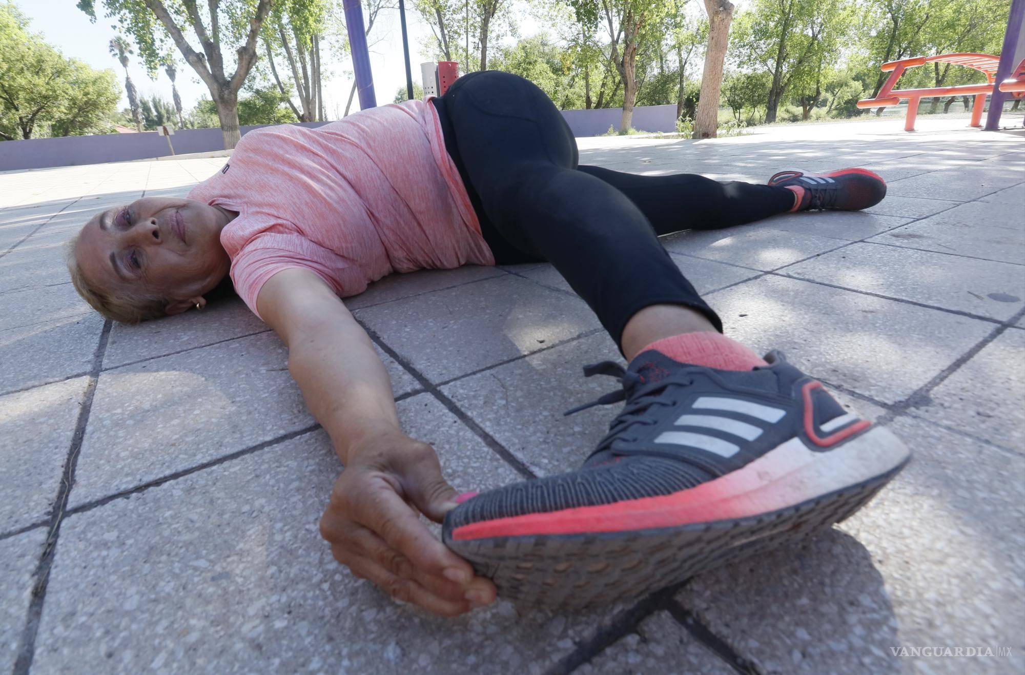 $!“Marichuy” no sólo compite como velocista, pues, también hace lanzamiento de bala, salto de longitud y relevos 4x4.