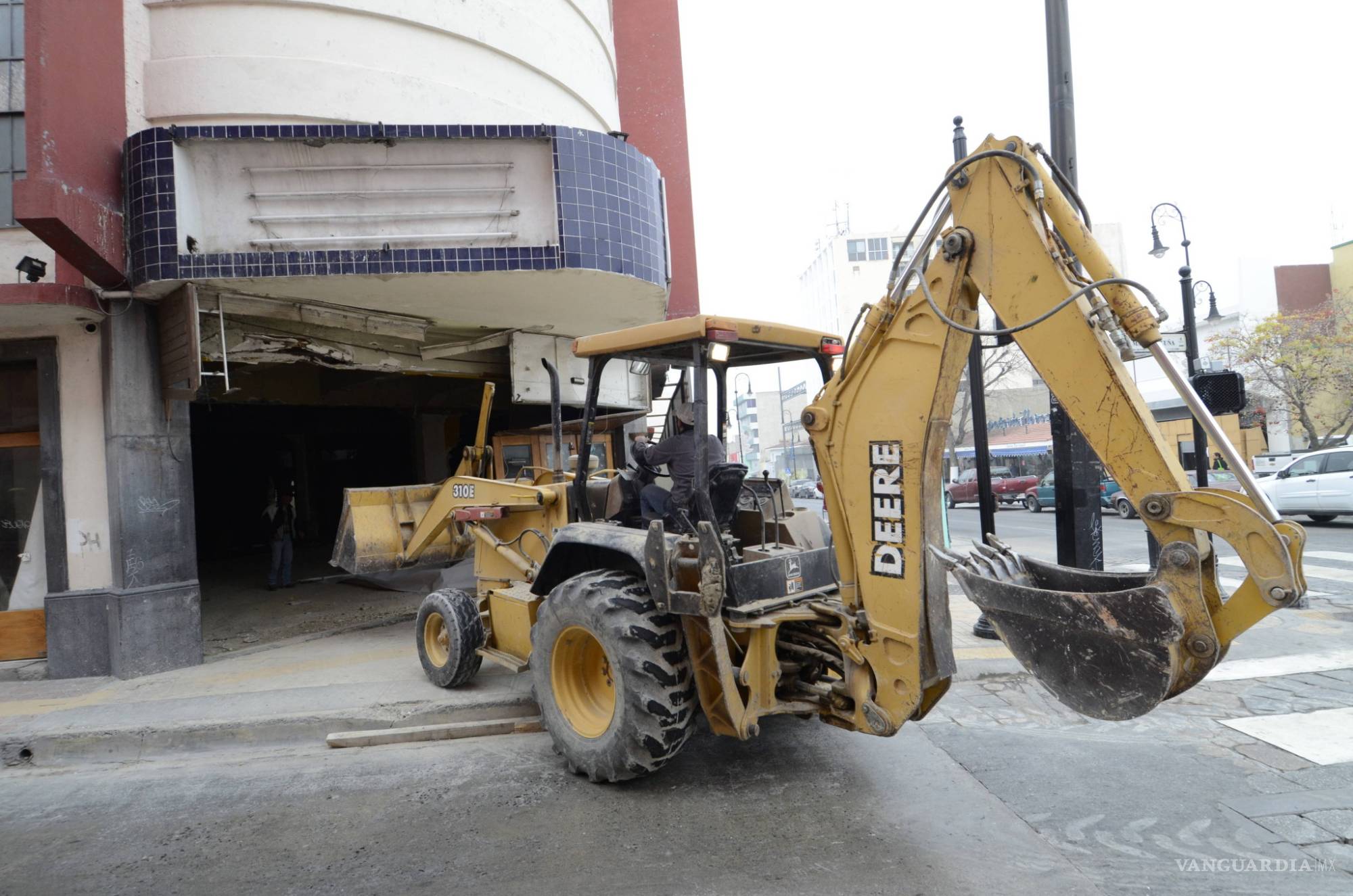 $!El último gran cine murió convertido en zapatería