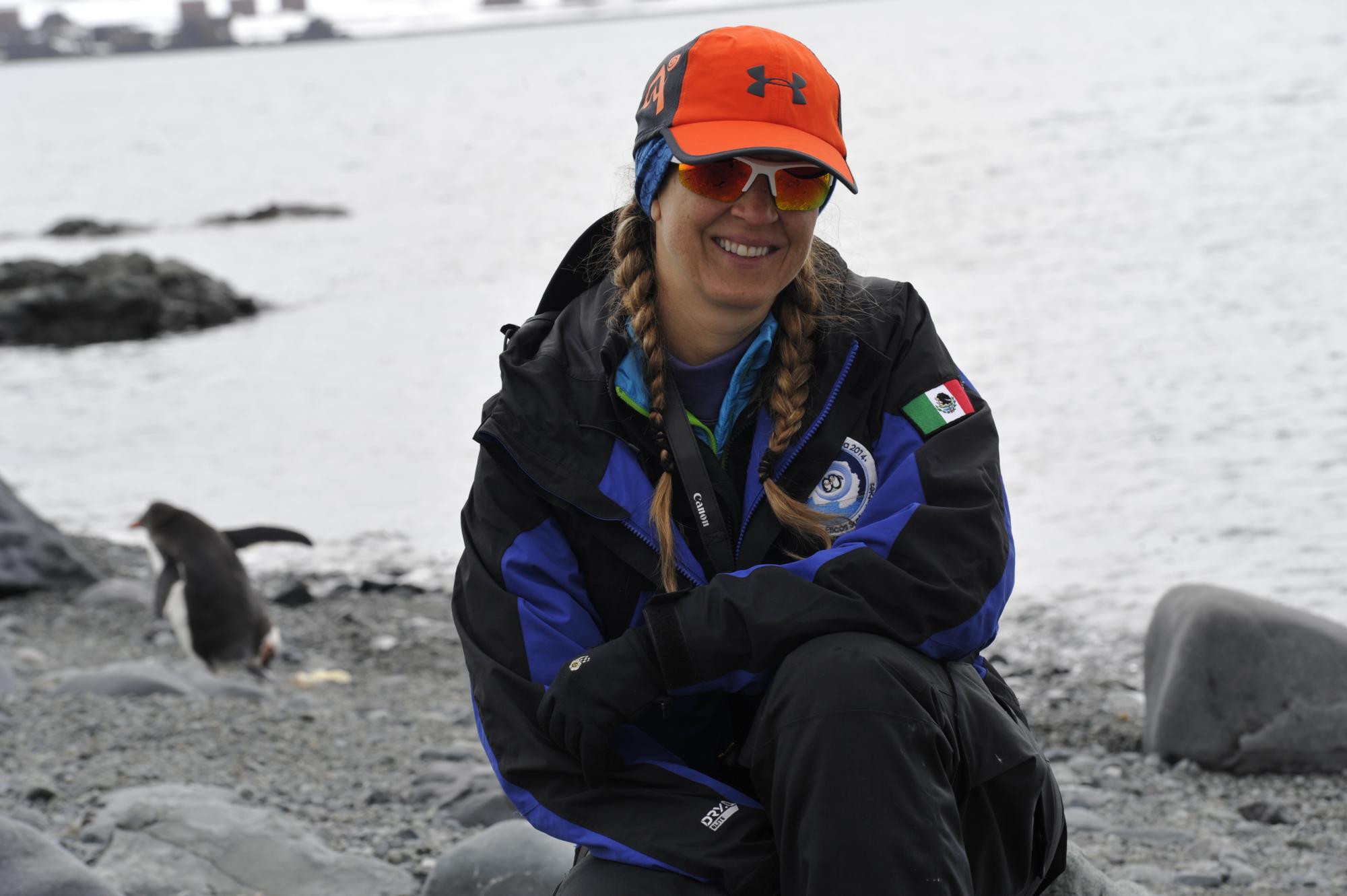 $!Impulsada por el amor y el apoyo de sus seres queridos, Karla dedicó cada paso hacia la cumbre del Everest a inspirar y apoyar a la naturaleza, infancias, juventudes y mujeres alrededor del mundo, celebrando 25 años de compromiso.