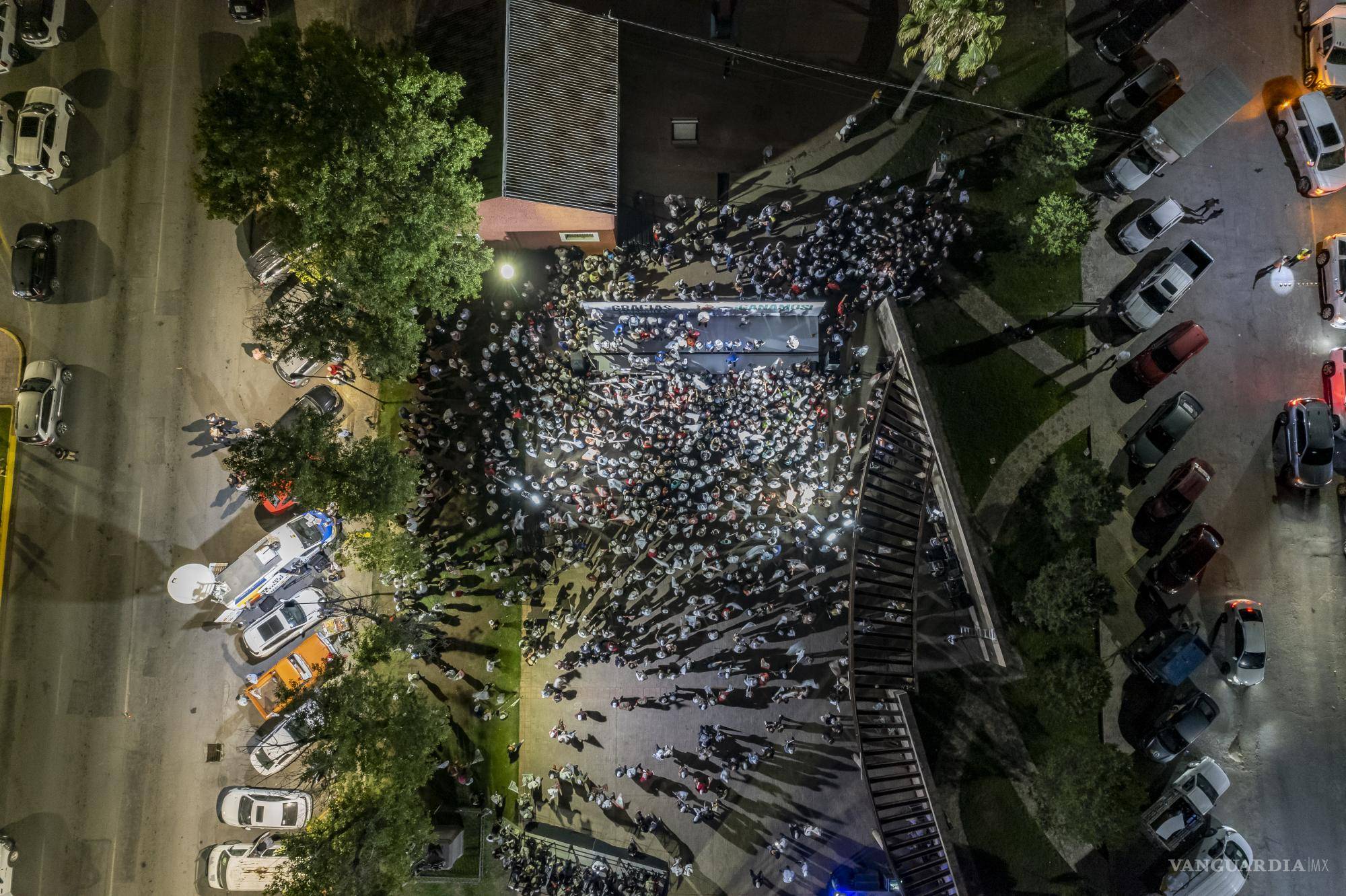 $!Manolo declaró también que “el amor le ganó al odio, el trabajo le ganó a la grilla, la ciudadanización de la política le ganó a la politiquería y los buenos gobiernos le ganaron a las improvisaciones”.
