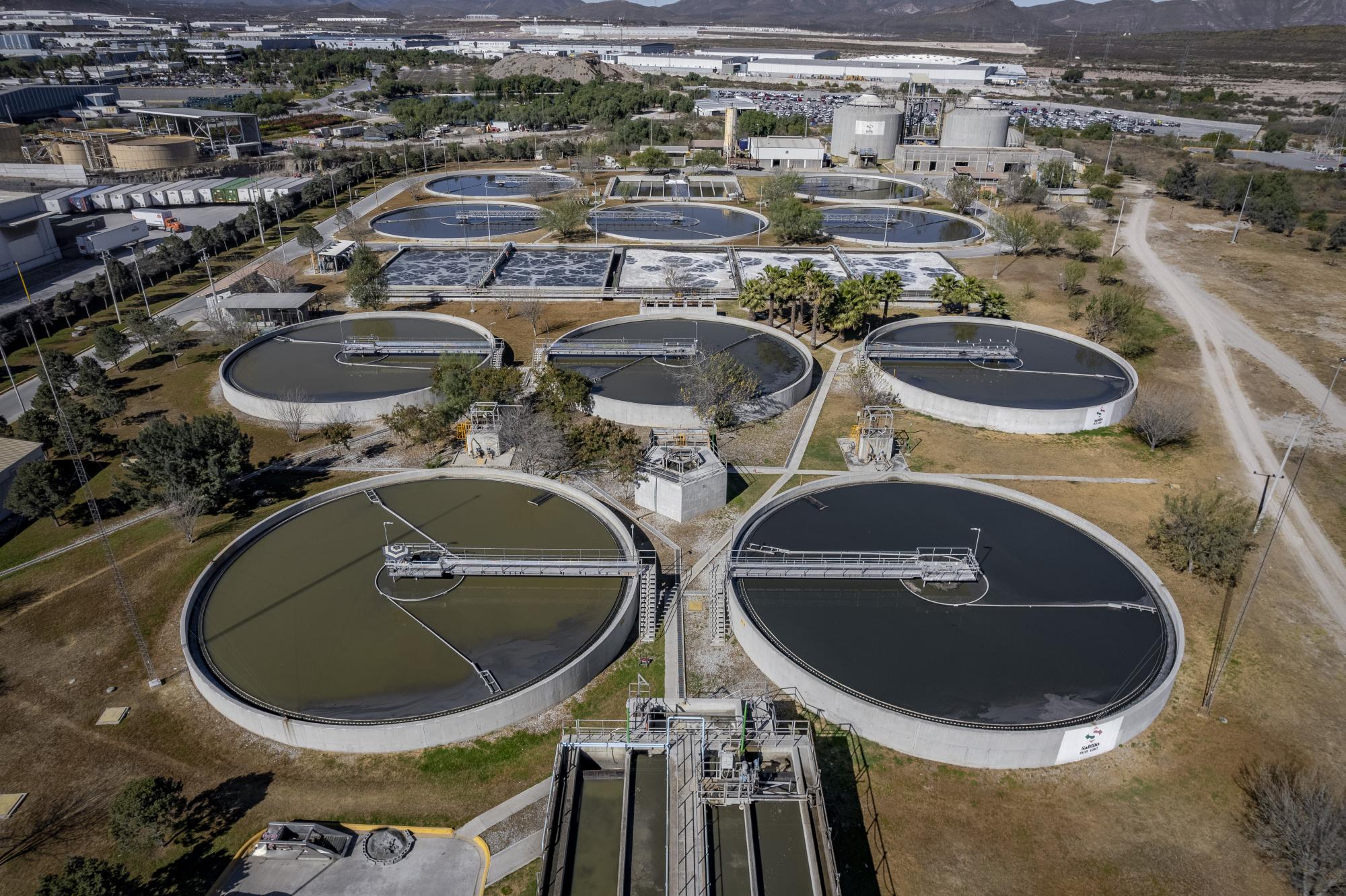 $!En las instalaciones de la planta de Ramos Arizpe, se realizan esfuerzos para extender la infraestructura hídrica hacia las zonas industriales, con la finalidad de optimizar el aprovechamiento del agua tratada.