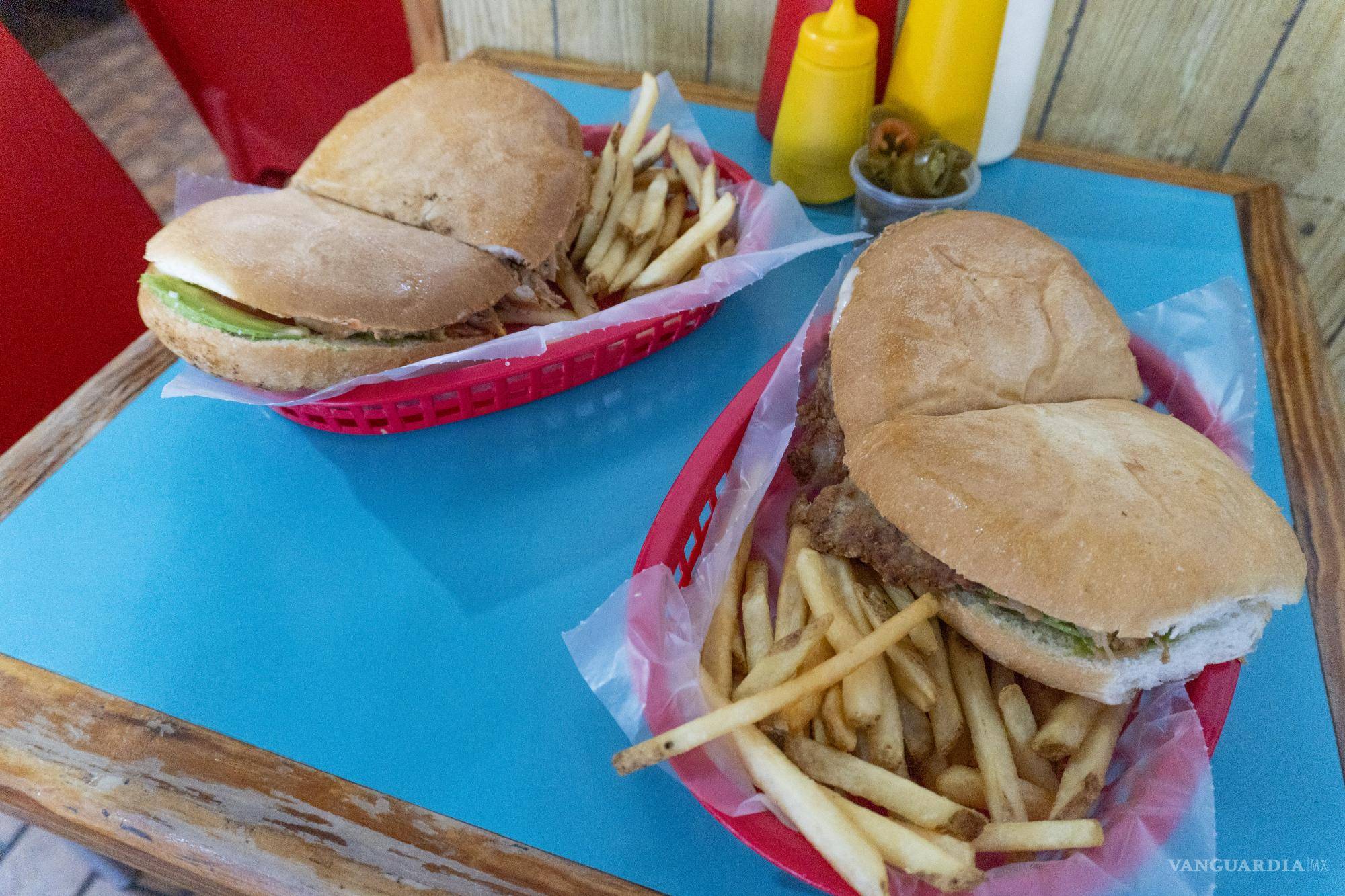 $!Desde 1992, deleita a los saltillenses con sus deliciosas tortas.