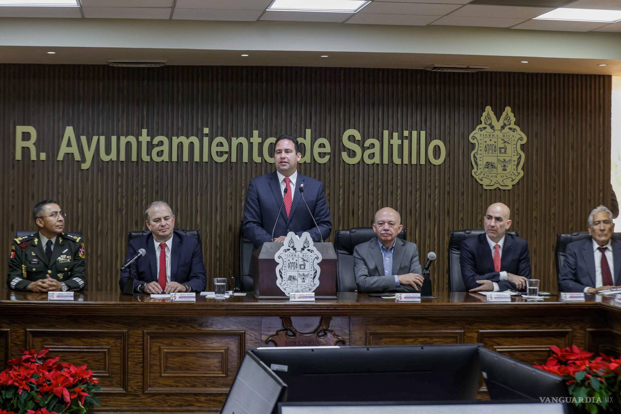 $!Díaz González presentó su informe ante los integrantes del Cabildo.