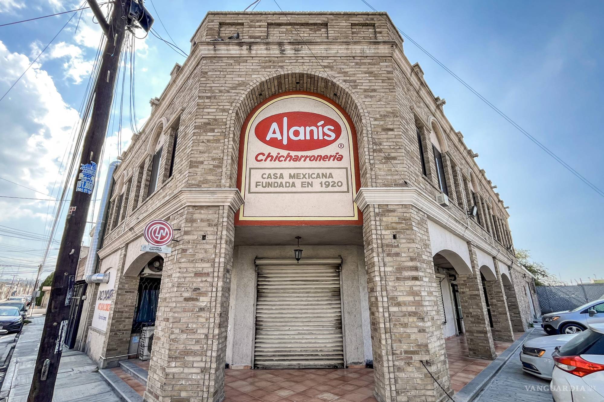 $!Las 3 sucursales de la ciudad de Chicharrón Alanís cerraron sus puertas, debido a estrategia de ventas, según los directivos de la centenaria empresa saltillense.