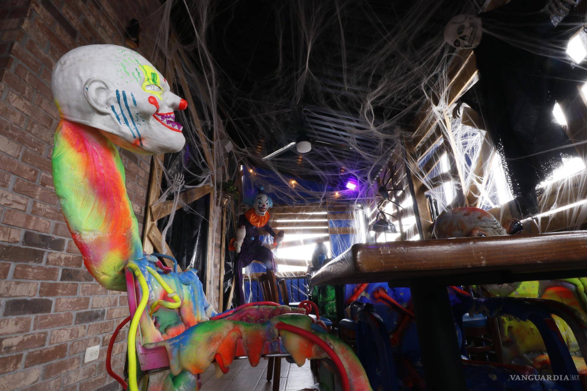 $!Color y terror se unen para el agrado de los comensales en MM Pizzas.