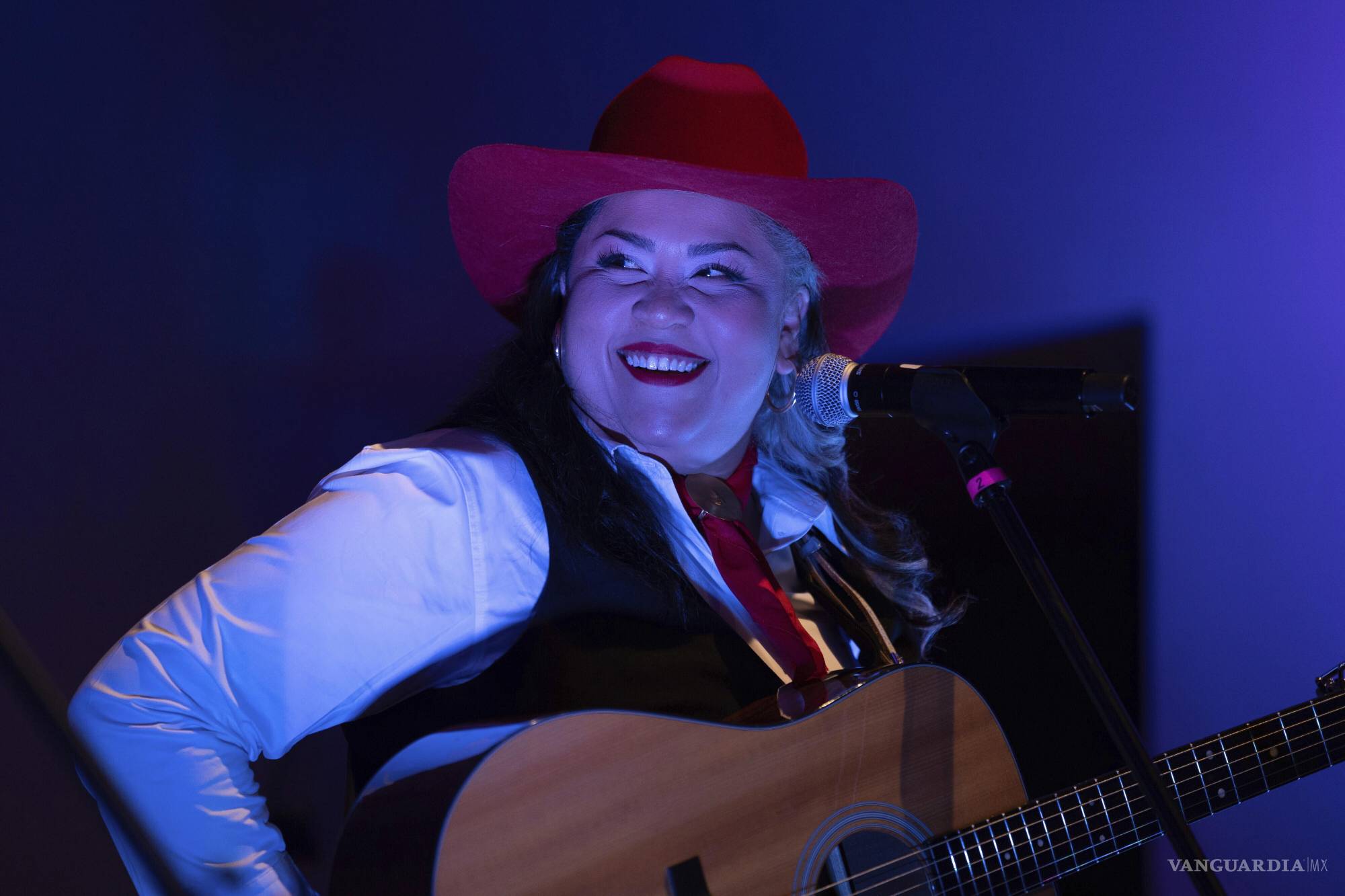 ¡Orgullo de Coahuila! Lanza Vivir Quintana nuevo disco inspirado en mujeres encarceladas por defensa propia