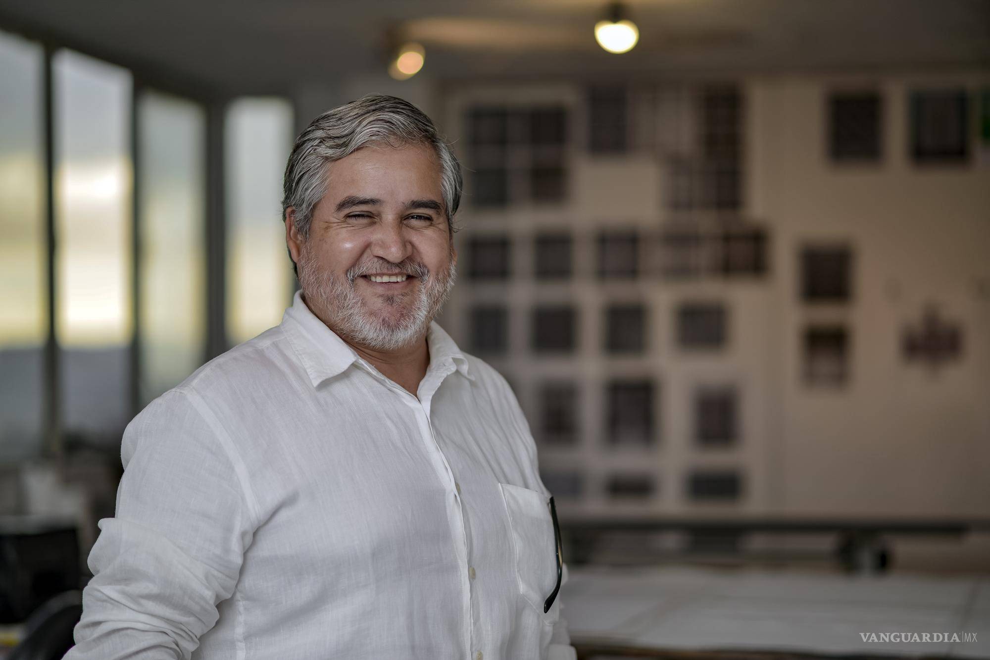 Daniel Alcalá pone el ojo sobre los detalles de la arquitectura de Saltillo en nuevas exposiciones