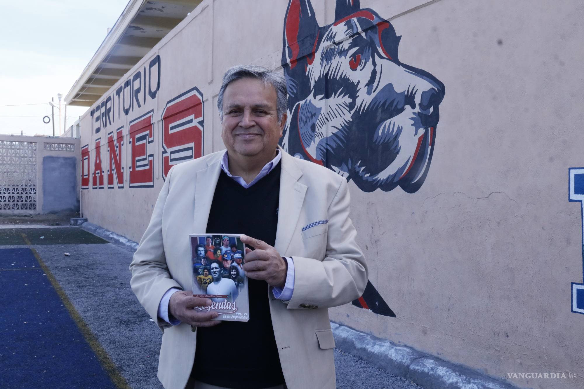 $!Víctor Manuel Pérez Ocampo y la evolución del fútbol americano en Saltillo a través de ‘Leyendas de los Emparrillados’