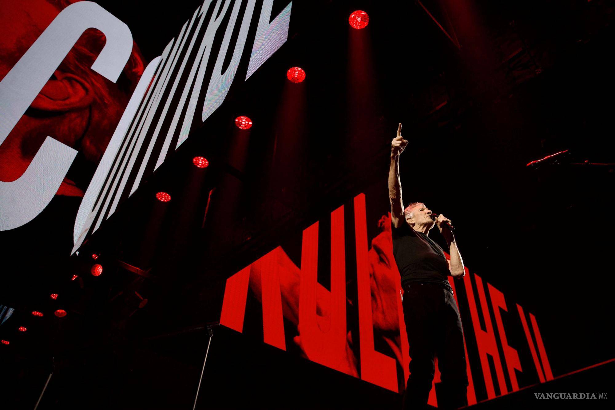 $!Con la poco conocida pero sólida “Two suns in the sunset” le convoca, junto con Bladimir Putin, a detener el conflicto en Ucrania, guerra de la cual bien conoce sus causas.