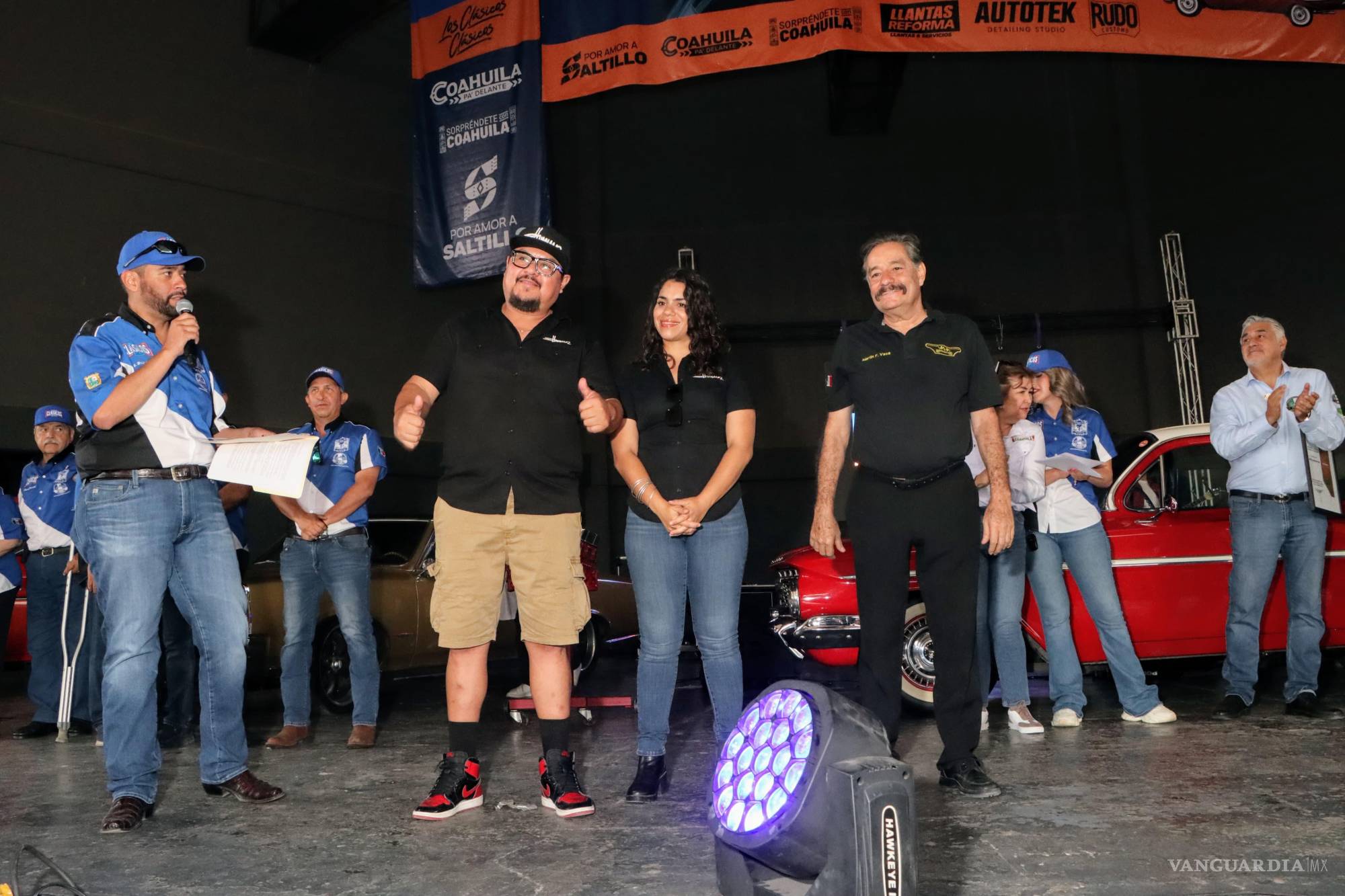 $!La Asociación de Autos Clásicos de Saltillo logró reunir modelos de todo el país, convirtiendo la ciudad en epicentro del coleccionismo automotriz.