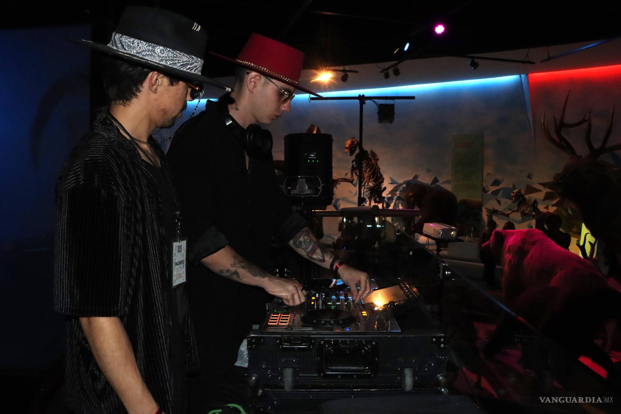 $!El line up destacó por el talento en las consolas.