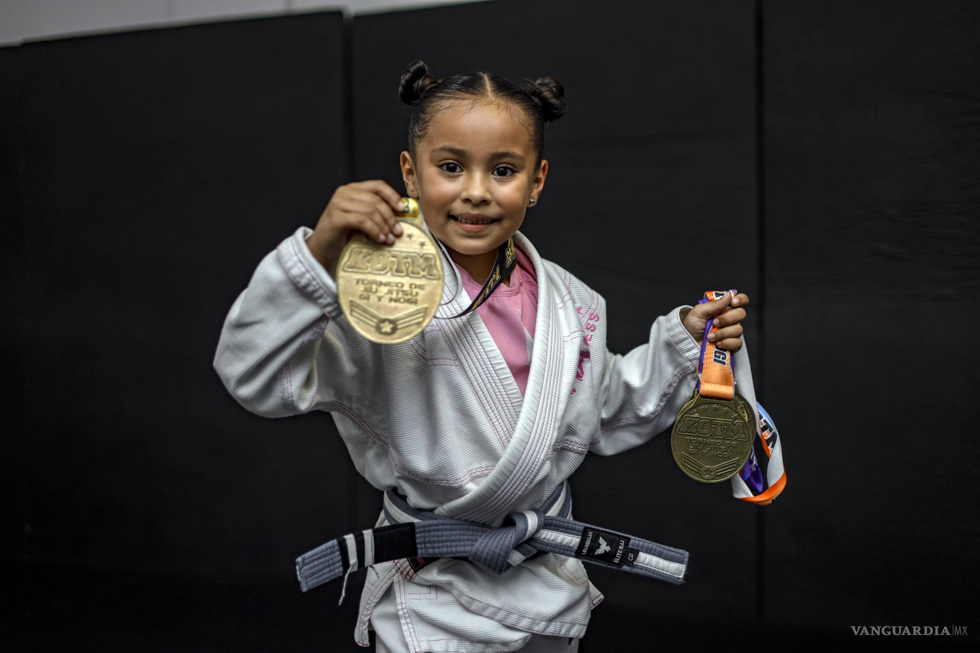 $!Alejandra de Valle entrena jiu jitsu desde los cuatro años, rompiendo estereotipos de género en el deporte.